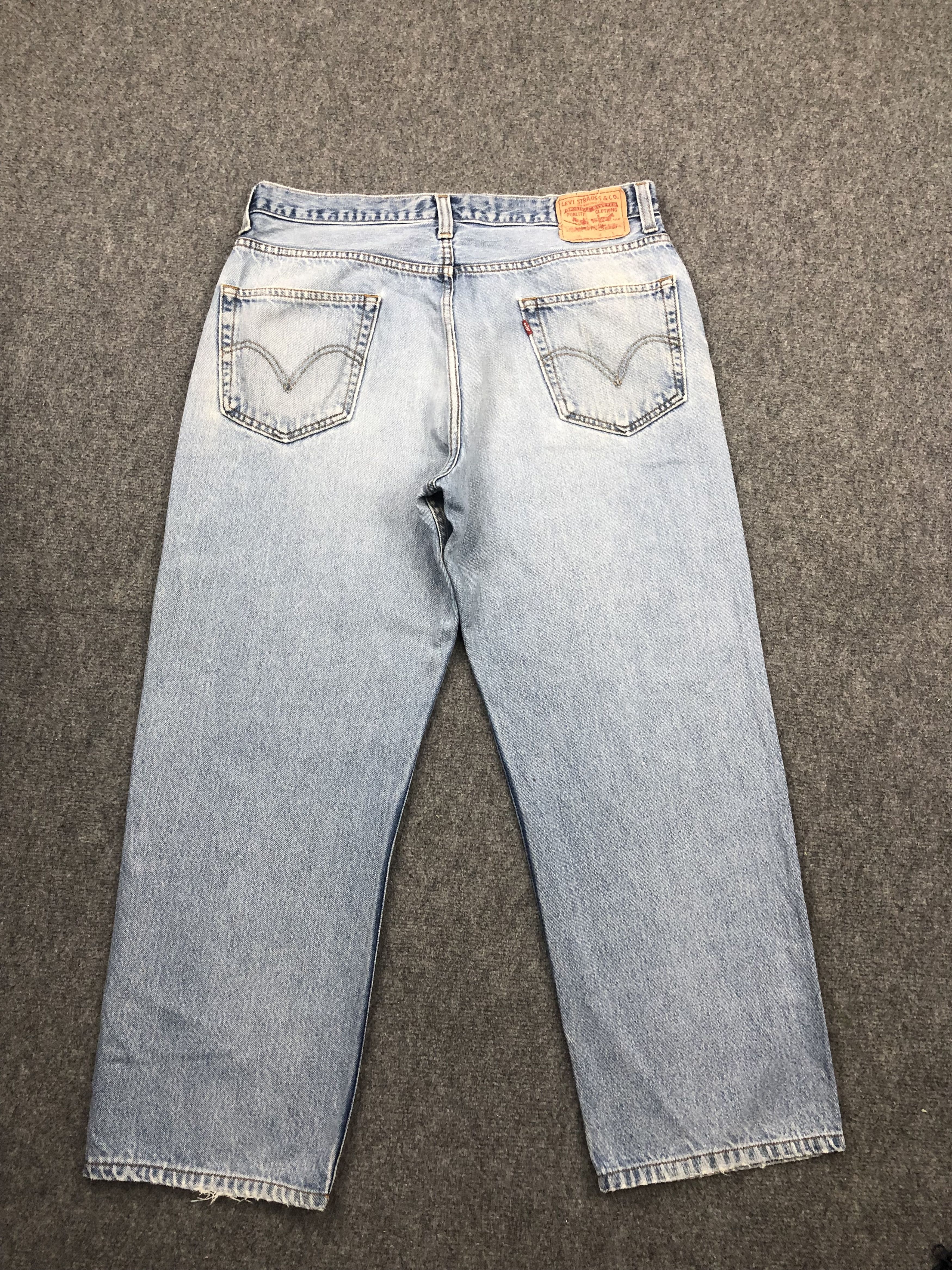 Levi's Vintage Levis 550 Light Wash Jeans DP1522 Size US 36 / EU 52 - 3 Thumbnail