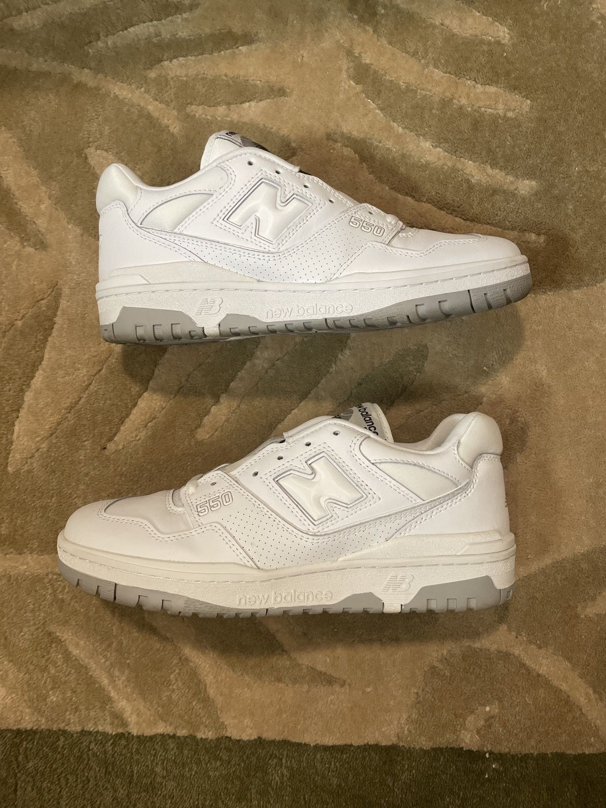 New Balance New Balance 550 White Grey Size US 10 / EU 43 - 1 Thumbnail