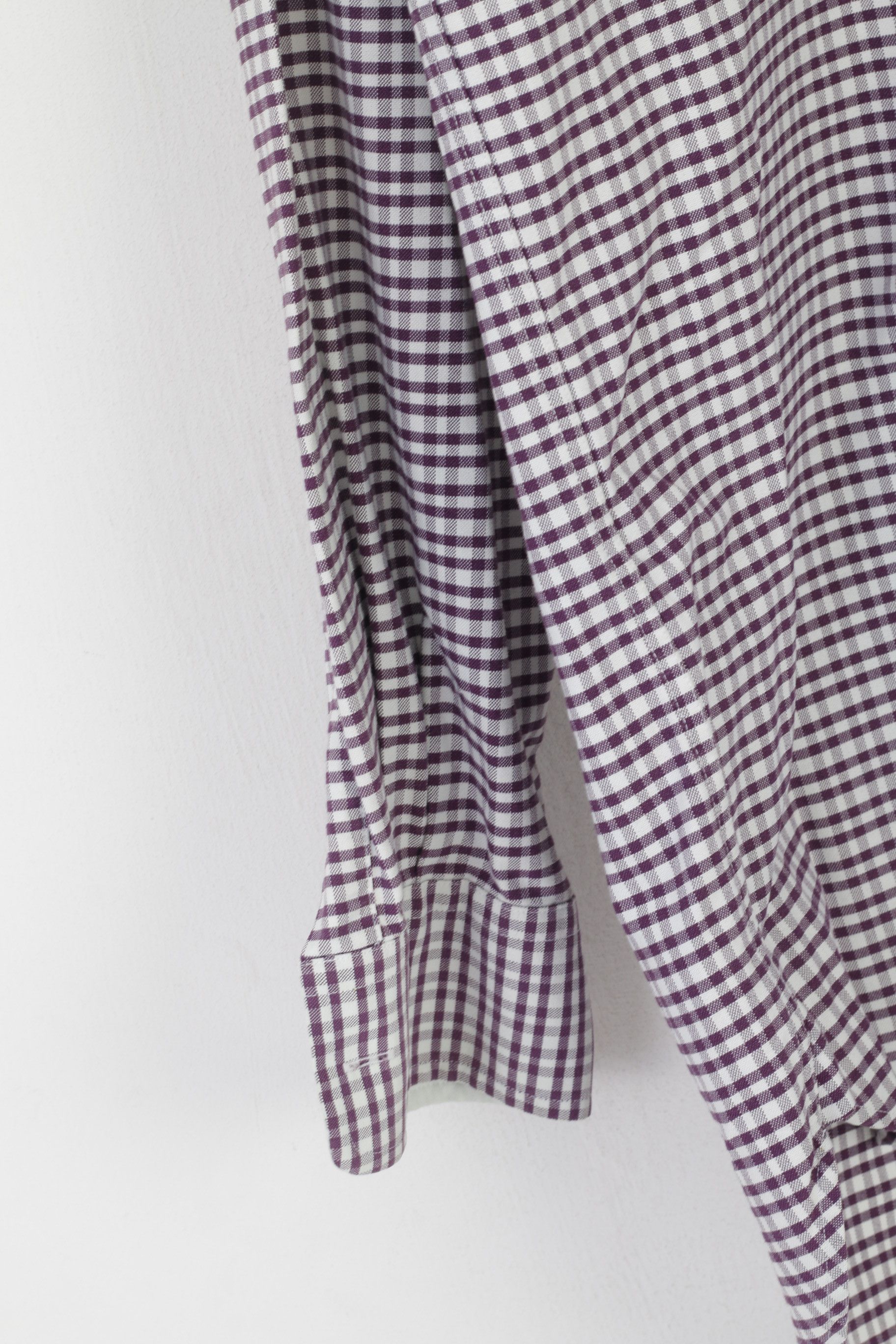 Charles Tyrwhitt Charles Tyrwhitt Men M Casual Shirt Puple Check 5297 Size US M / EU 48-50 / 2 - 3 Thumbnail