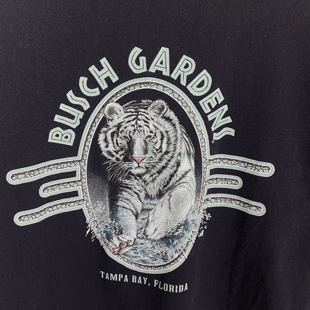 Vintage Vintage 90s Busch Garden Florida Bengal White Tiger tee rare Size US L / EU 52-54 / 3 - 3 Thumbnail