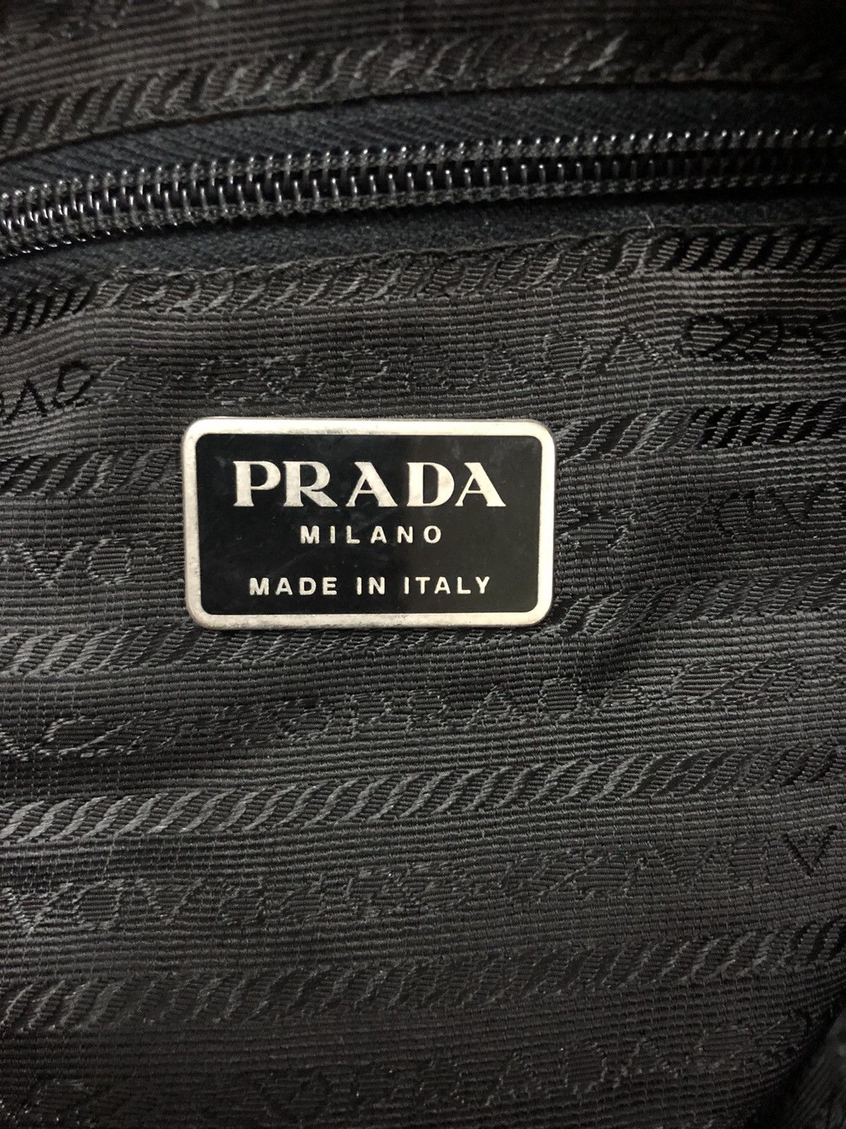 Prada 🔥 FINAL DROP 🔥 AUTHENTIC PRADA NYLON SHOULDER BAG Size ONE SIZE - 10 Thumbnail