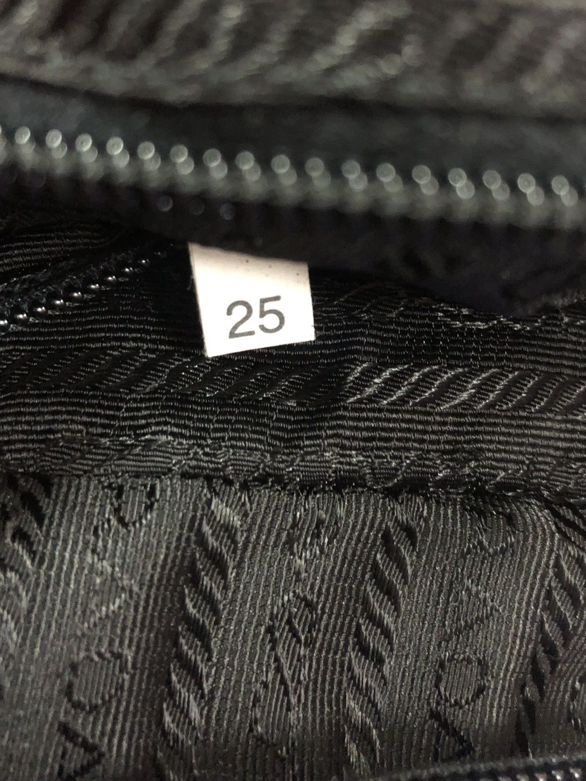Prada 🔥 FINAL DROP 🔥 AUTHENTIC PRADA NYLON SHOULDER BAG Size ONE SIZE - 8 Thumbnail
