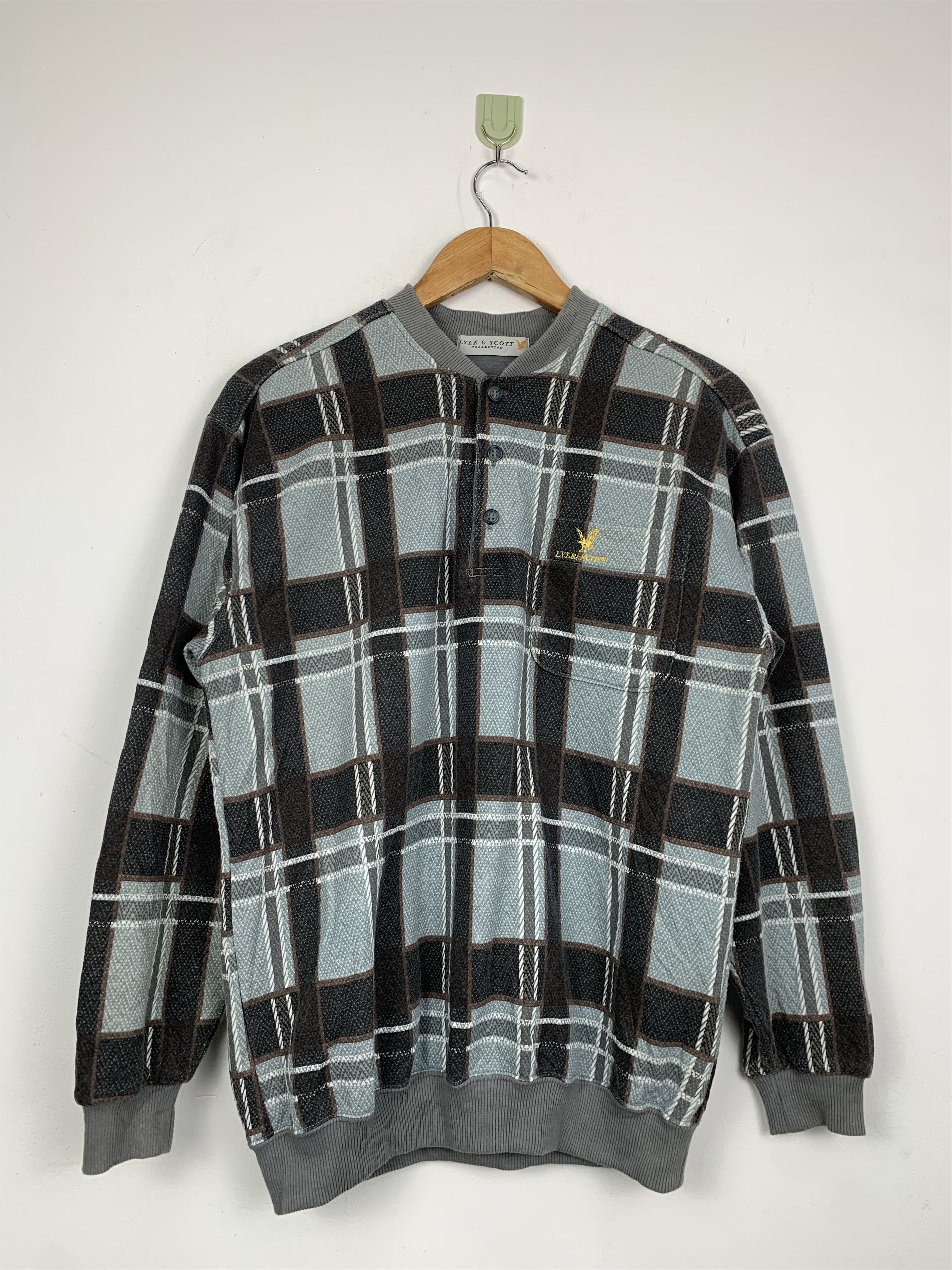 Lyle & Scott Vintage Lyle & Scott Shadow Sweatshirt Pullover J1374 Size US M / EU 48-50 / 2 - 1 Thumbnail