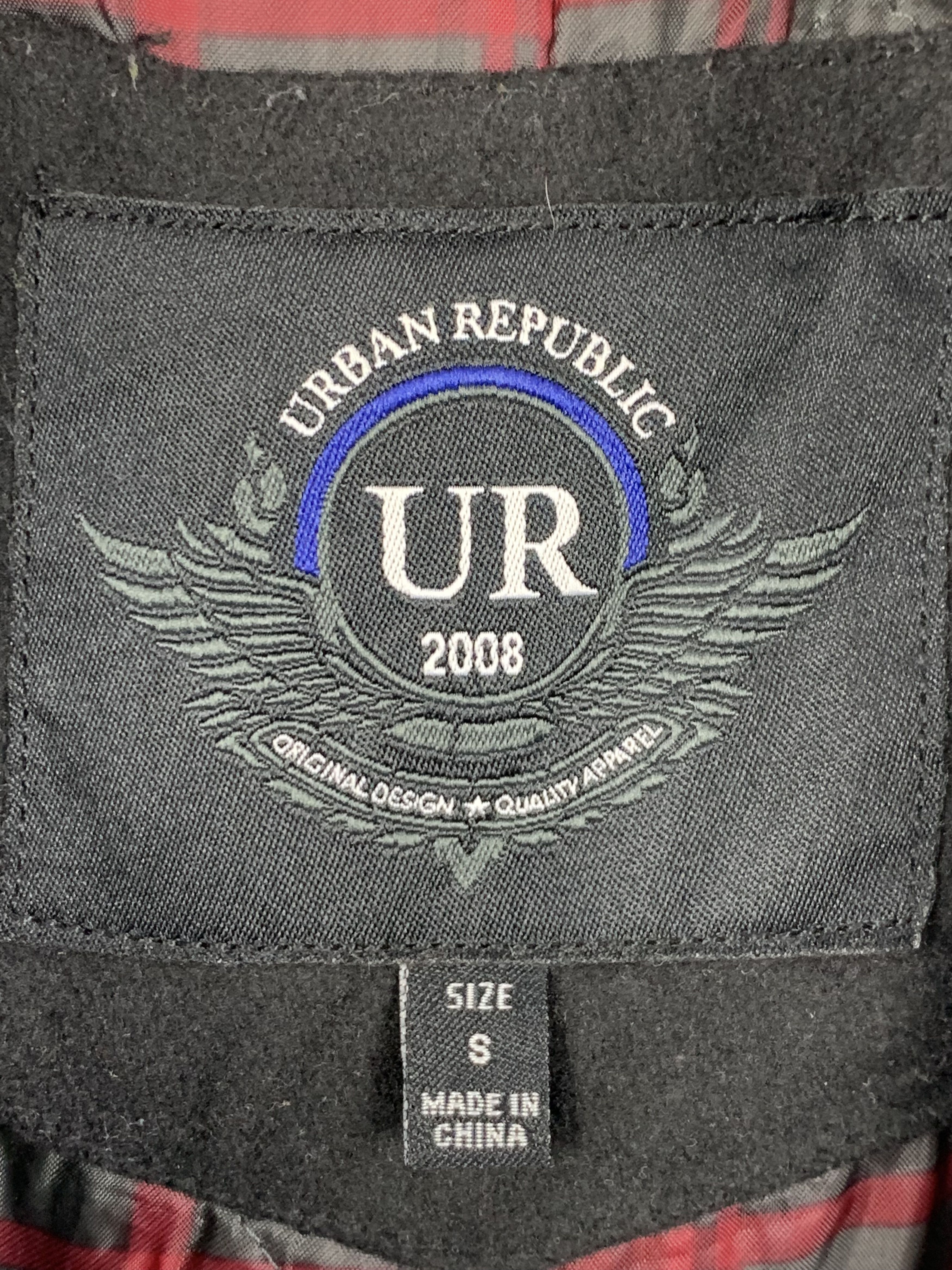 Vintage Vintage Urban Republic Hoodie Sleeve Leather Varsity V0513 Size US S / EU 44-46 / 1 - 13 Thumbnail