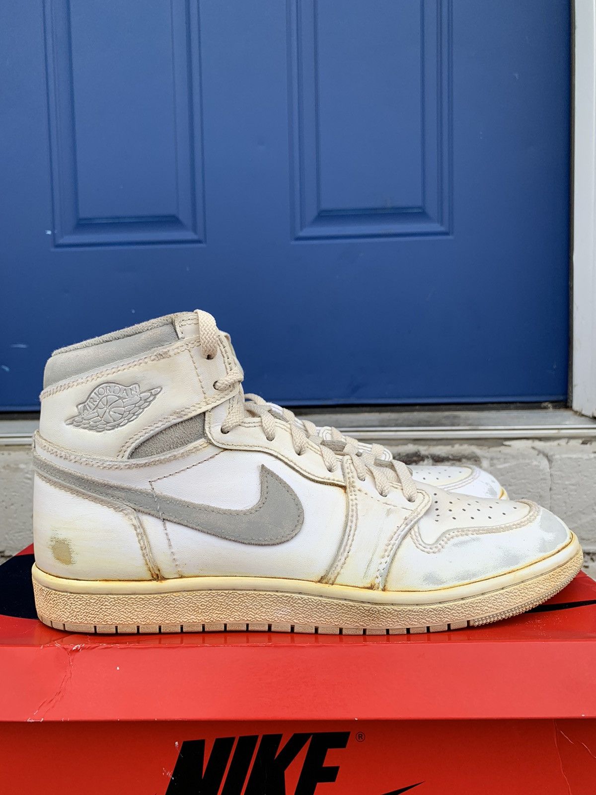 1985 air jordan 1 neutral grey