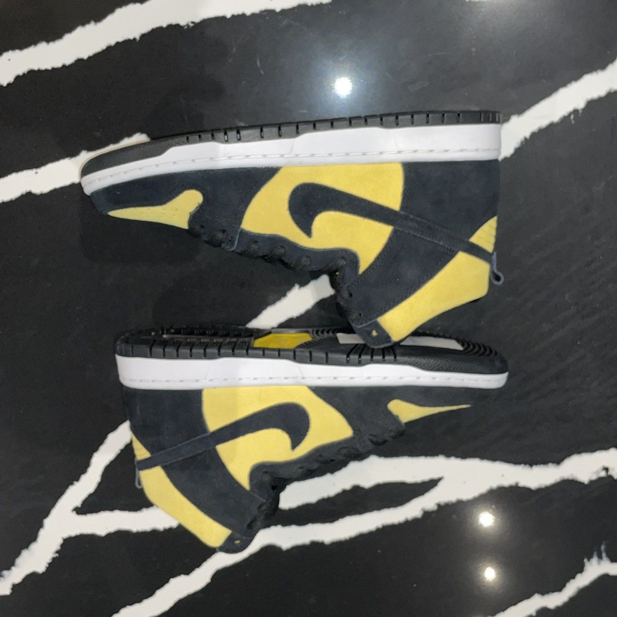 Nike SB Dunk High Pro Reverse Goldenrod DB1640 001