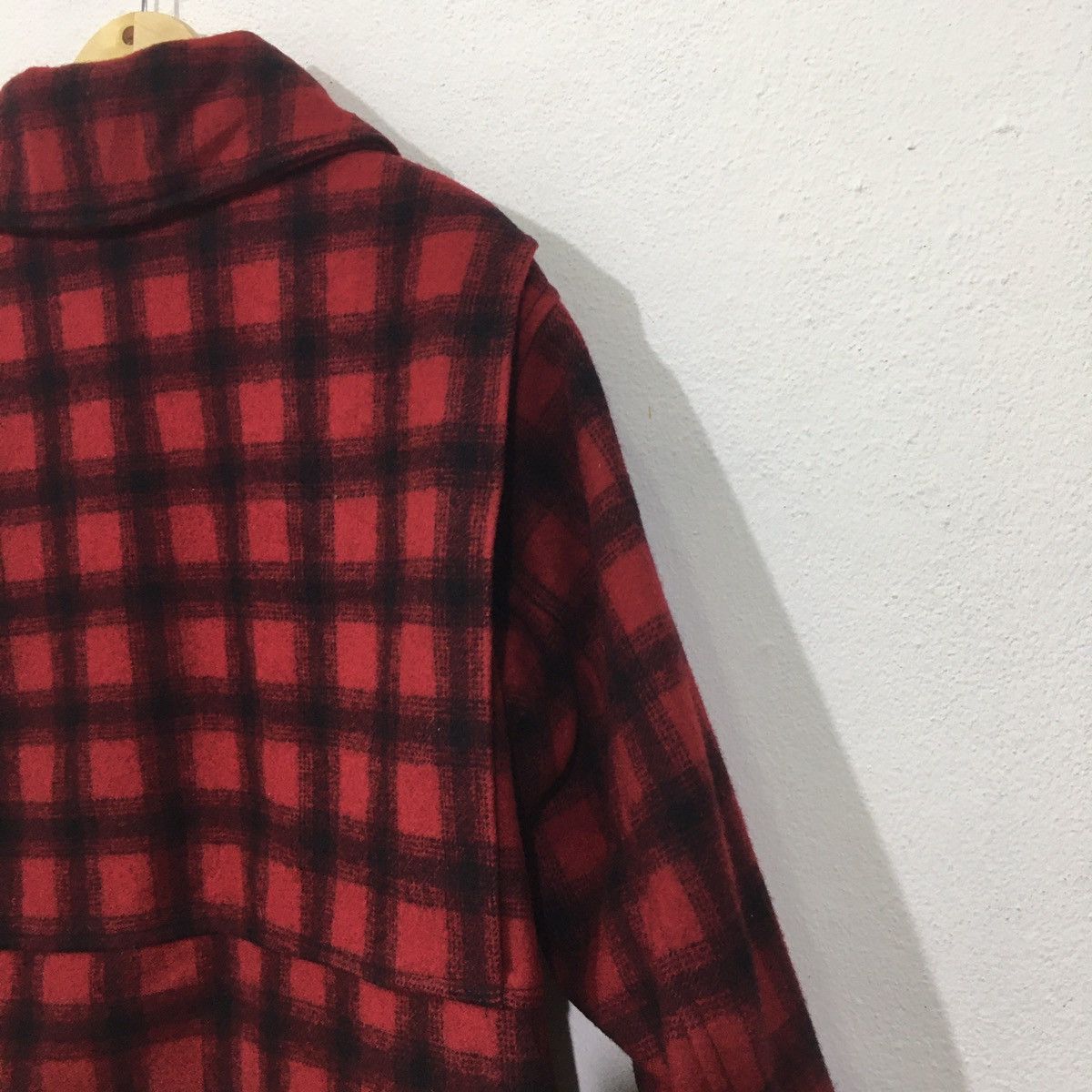 Vintage × Woolrich Woolen Mills Vintage Woolrich Checked Tartan Wool Jacket Size US L / EU 52-54 / 3 - 9 Thumbnail