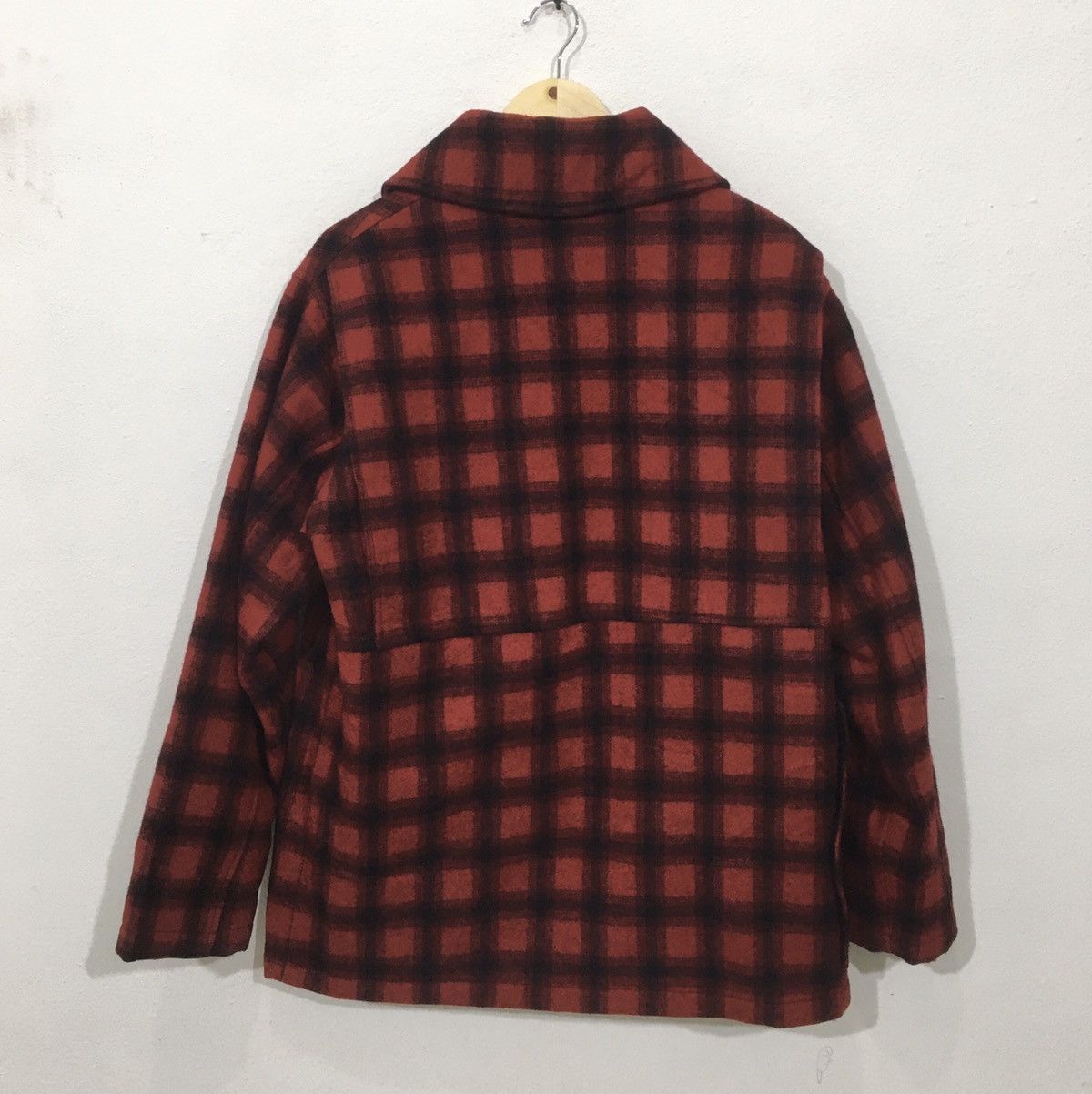 Vintage × Woolrich Woolen Mills Vintage Woolrich Checked Tartan Wool Jacket Size US L / EU 52-54 / 3 - 5 Thumbnail