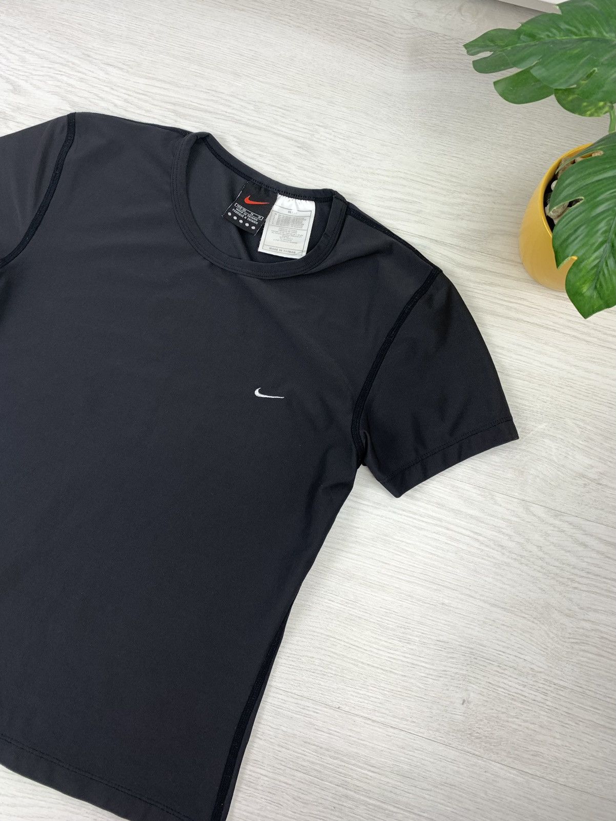 Vintage Nike Compression Vintage Womens T-Shirt Size M Size M / US 6-8 / IT 42-44 - 2 Thumbnail