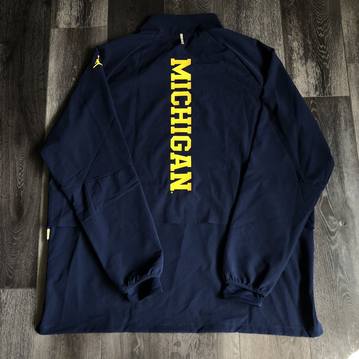 Jordan Brand Vintage Air Jordan Michigan Wolverines Mock Neck Logo Jacket Size US XXL / EU 58 / 5 - 2 Thumbnail