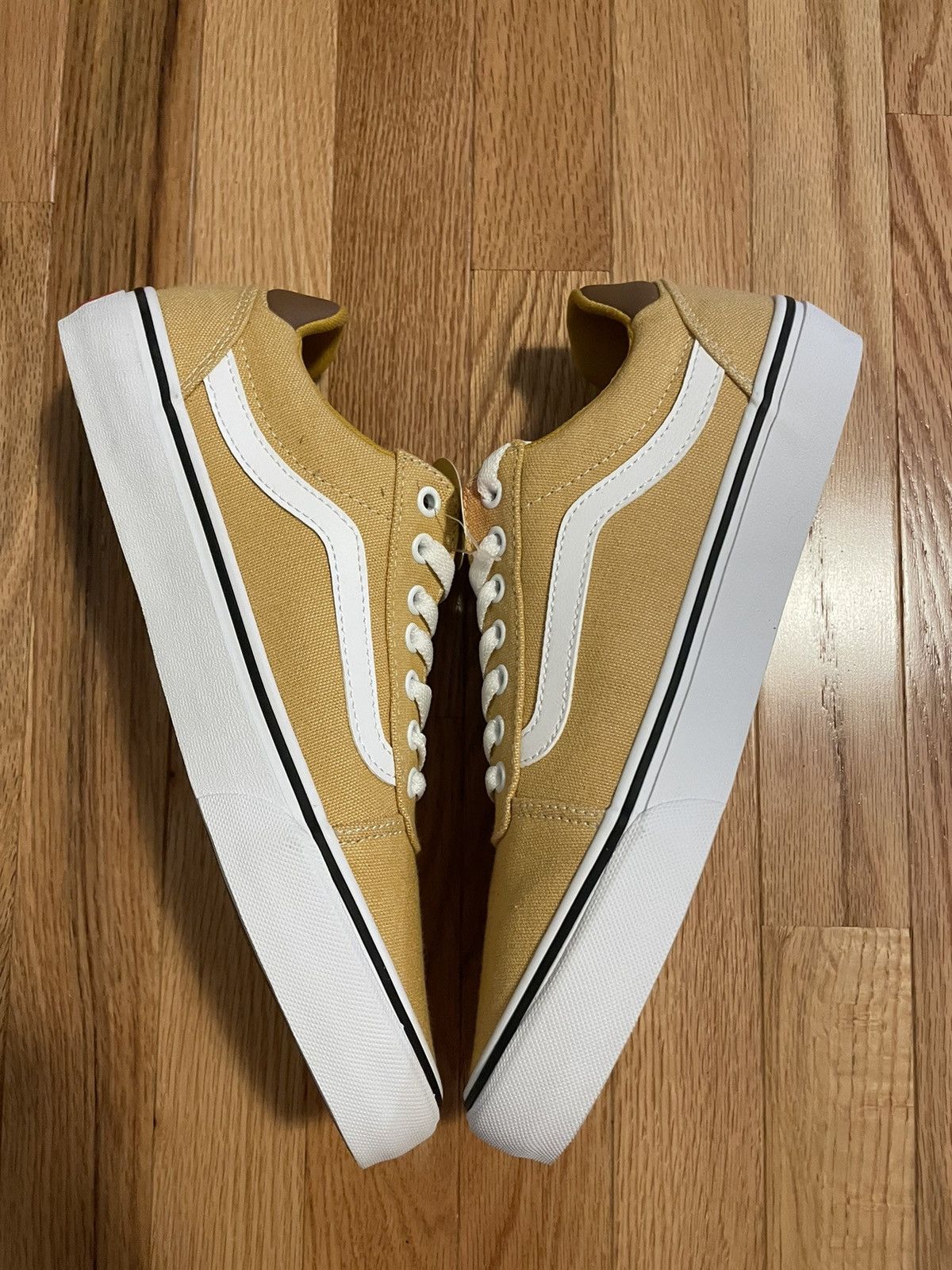 Vans Vans Old Skool Size US 10 / EU 43 - 2 Thumbnail