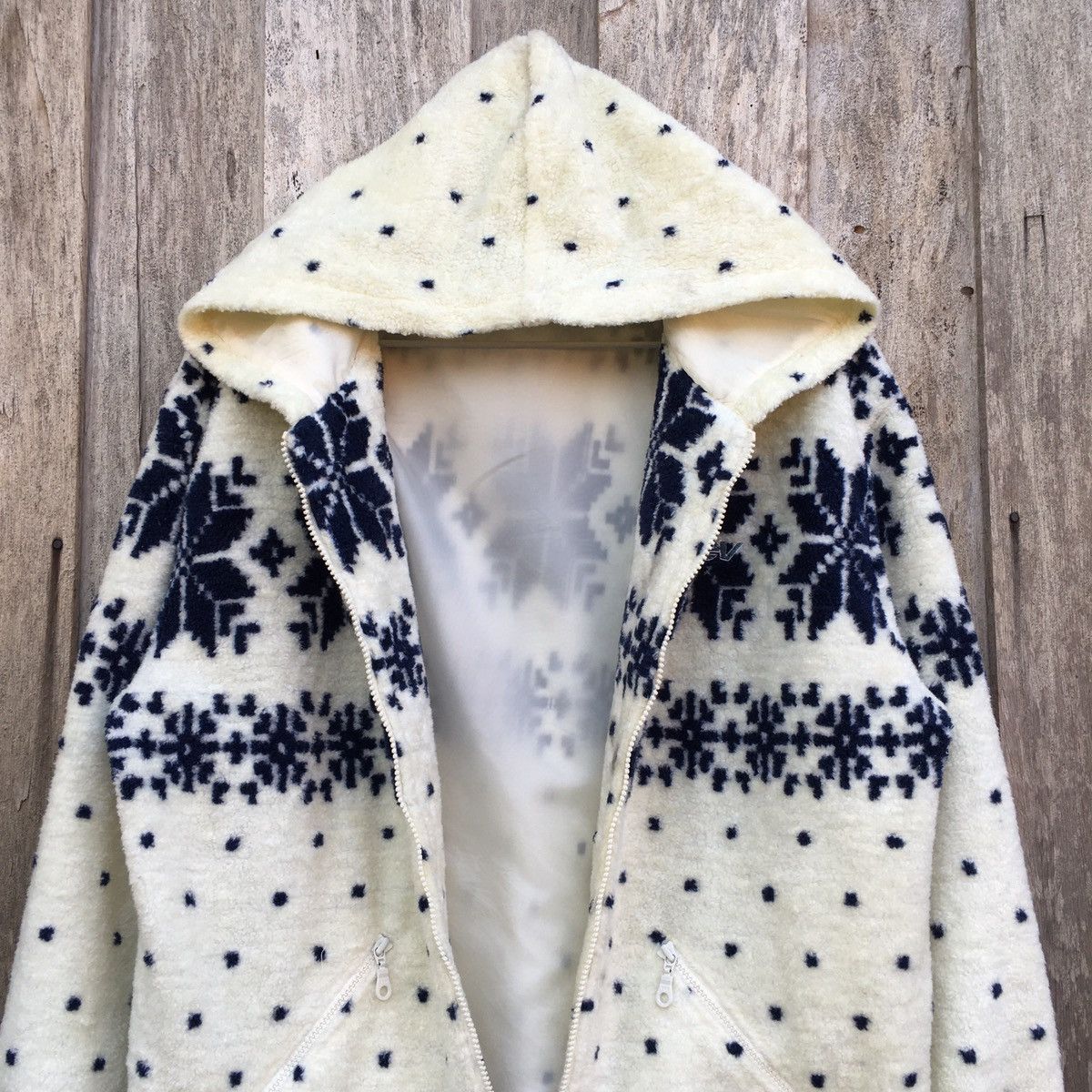 Japanese Brand × Vintage Vintage Nev Winter Fleece Hoodie Size US L / EU 52-54 / 3 - 4 Thumbnail