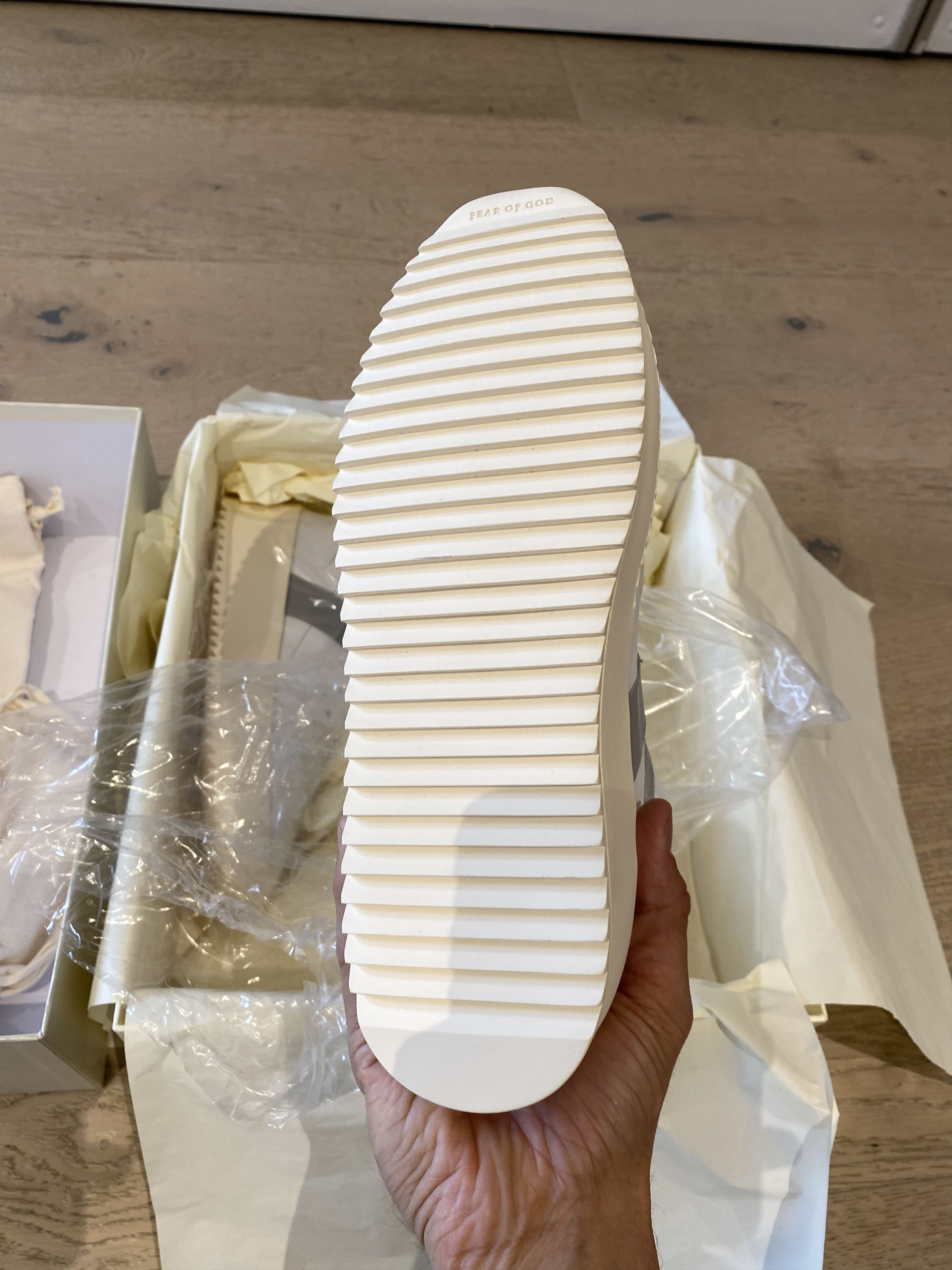 Fear of God Fear of god sneakers bball basketball fog 39 NIB Size US 6 / EU 39 - 5 Thumbnail