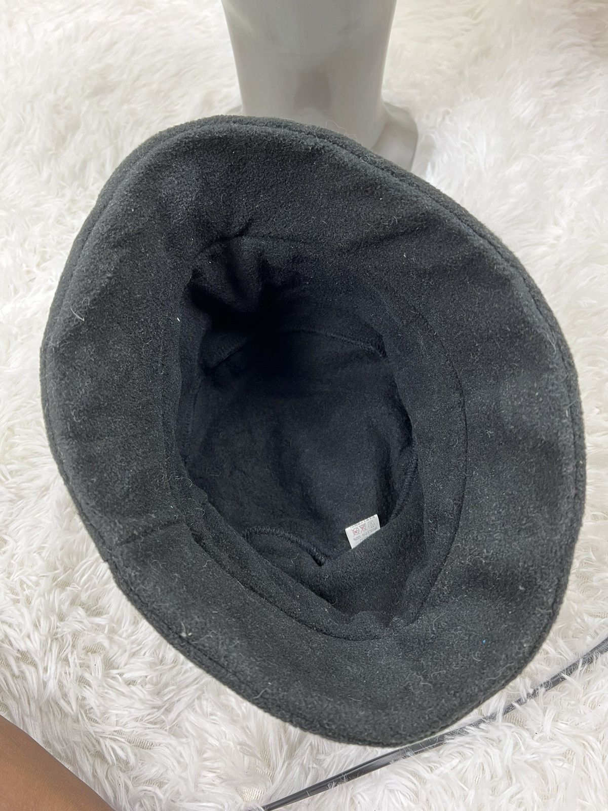 MCM Vintage MCM Small Logo Plain Fleece Bucket Hat Size ONE SIZE - 5 Thumbnail