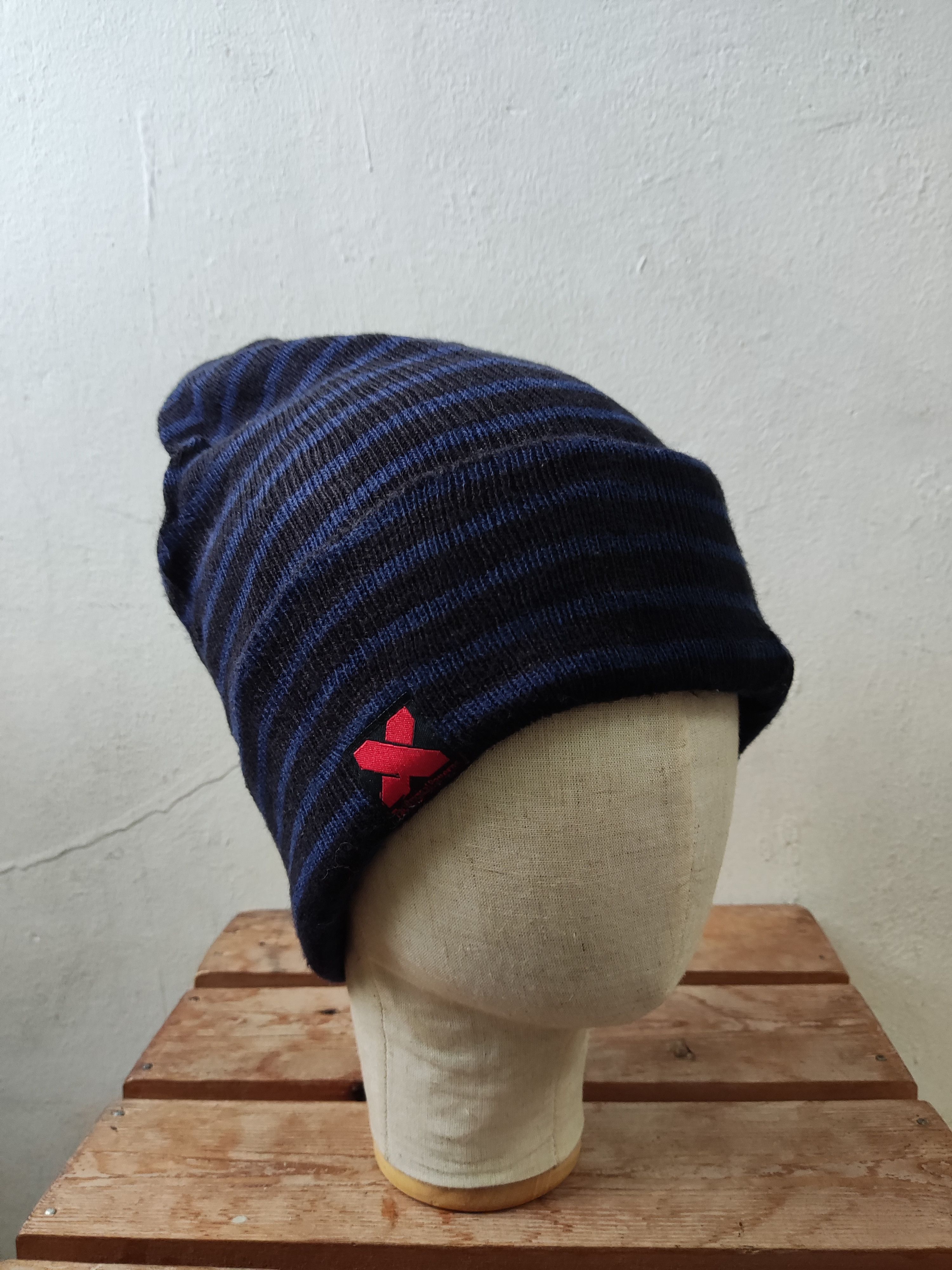 Japanese Brand Japanese Blue Striped Beanie Hat Size ONE SIZE - 1 Thumbnail