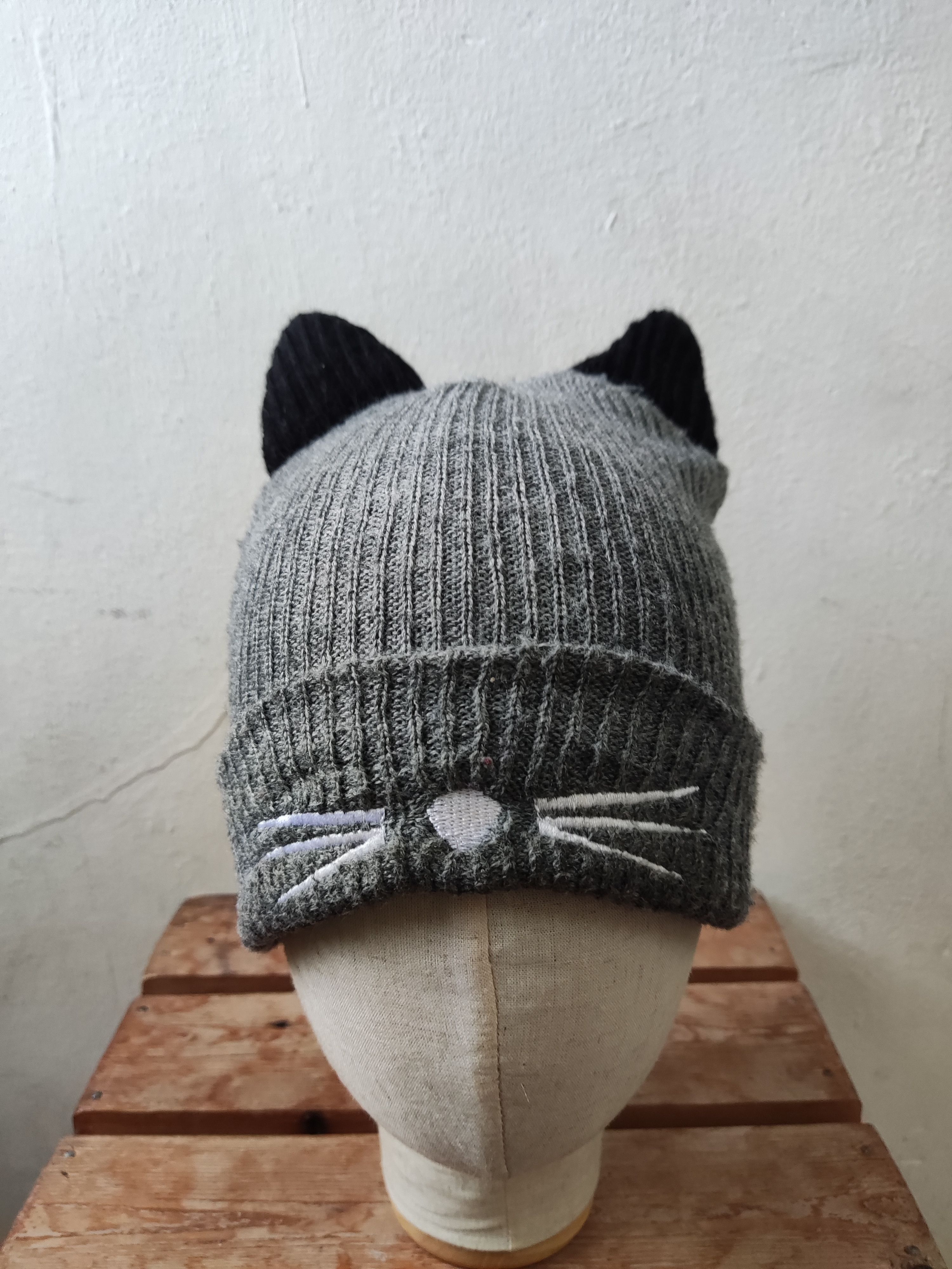 Japanese Brand Japanese Cat Ear Beanie Hat Size ONE SIZE - 2 Thumbnail