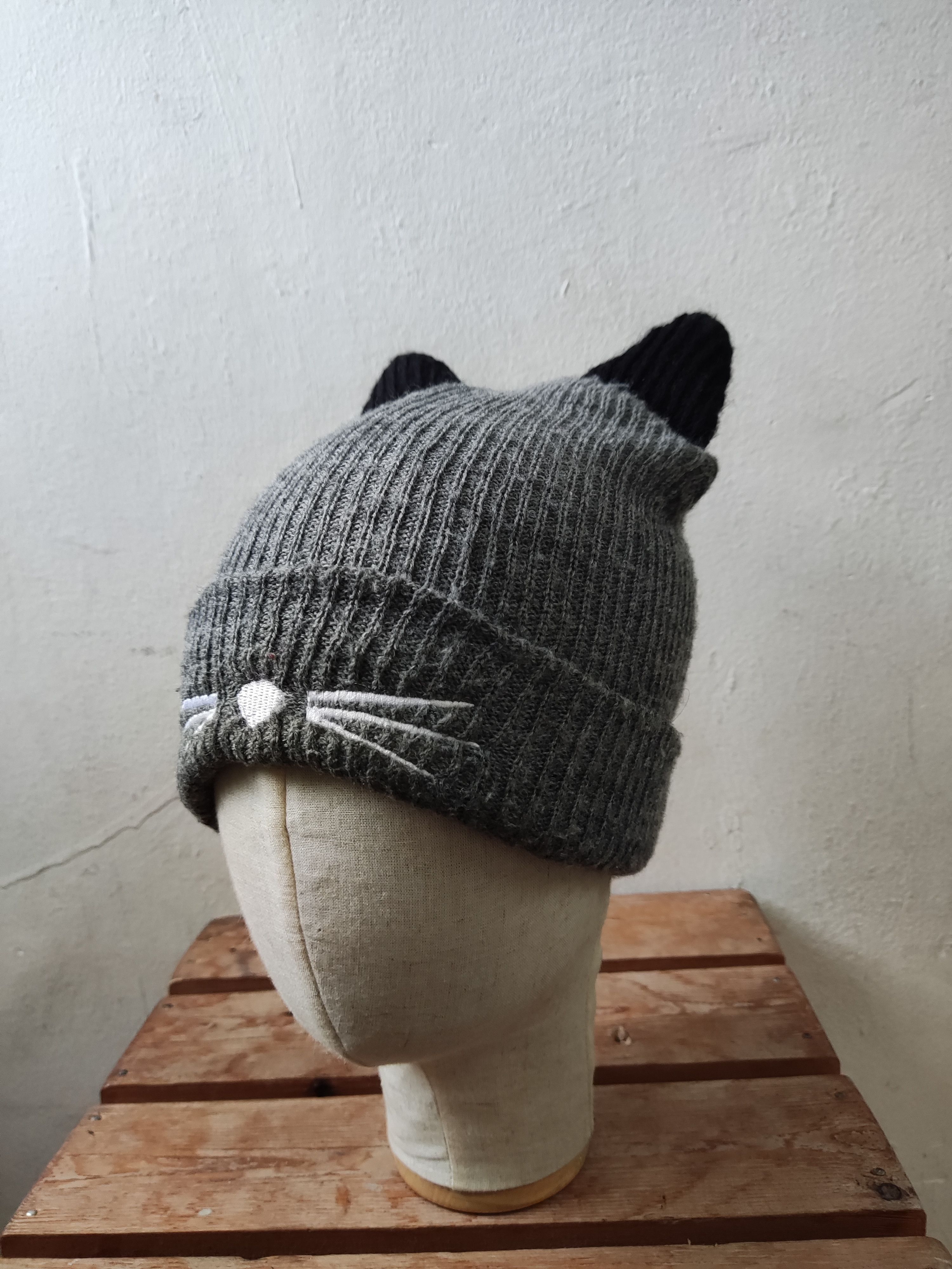 Japanese Brand Japanese Cat Ear Beanie Hat Size ONE SIZE - 4 Thumbnail