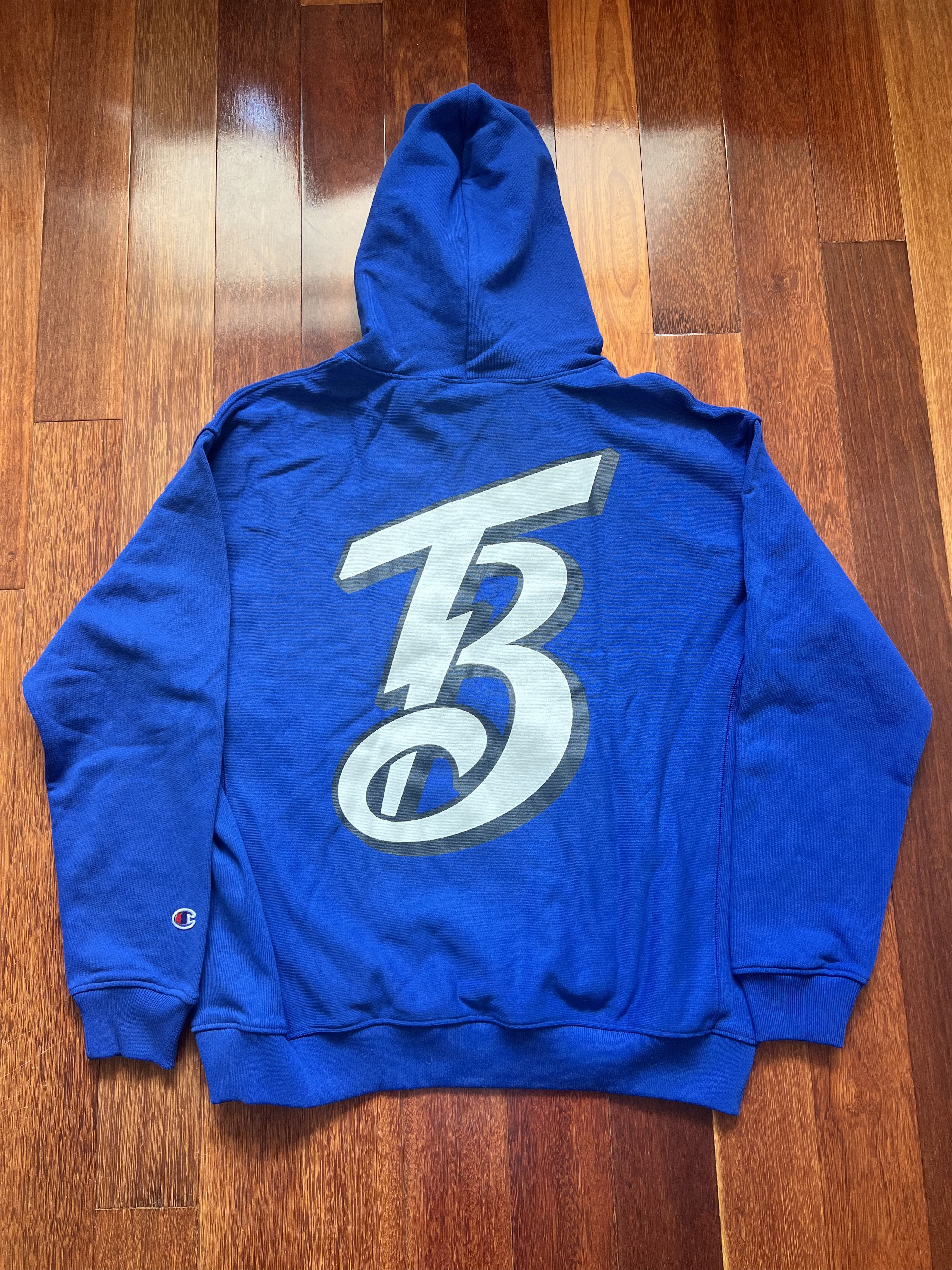 Beams Plus × Champion 💚 SS19 Beams x Champion Tokyo Logo Hoodie Blue NEW Size US M / EU 48-50 / 2 - 2 Thumbnail