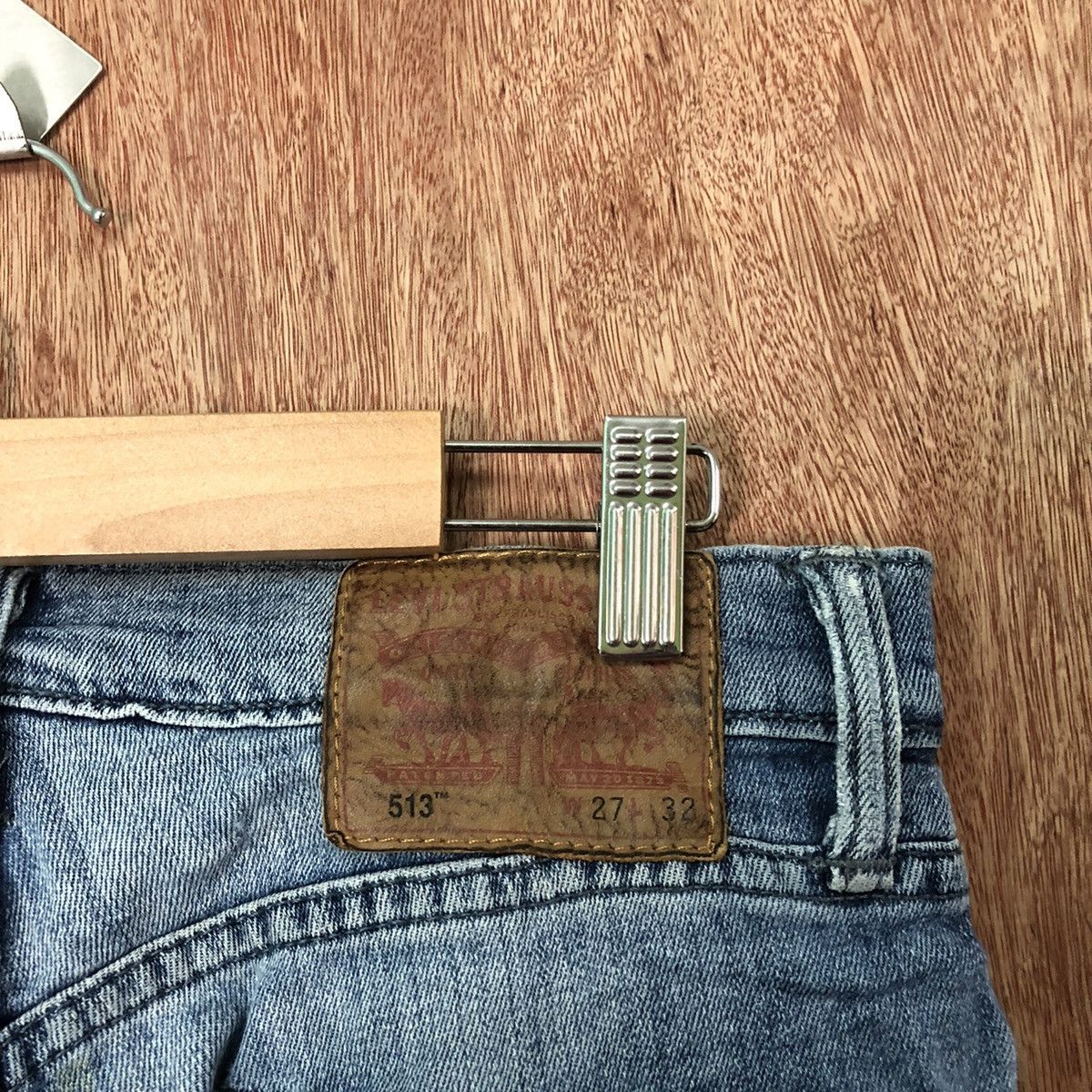 Levi's 513 Levis Blue distressed Denim jeans pants #6385 Size US 26 / EU 42 - 11 Thumbnail