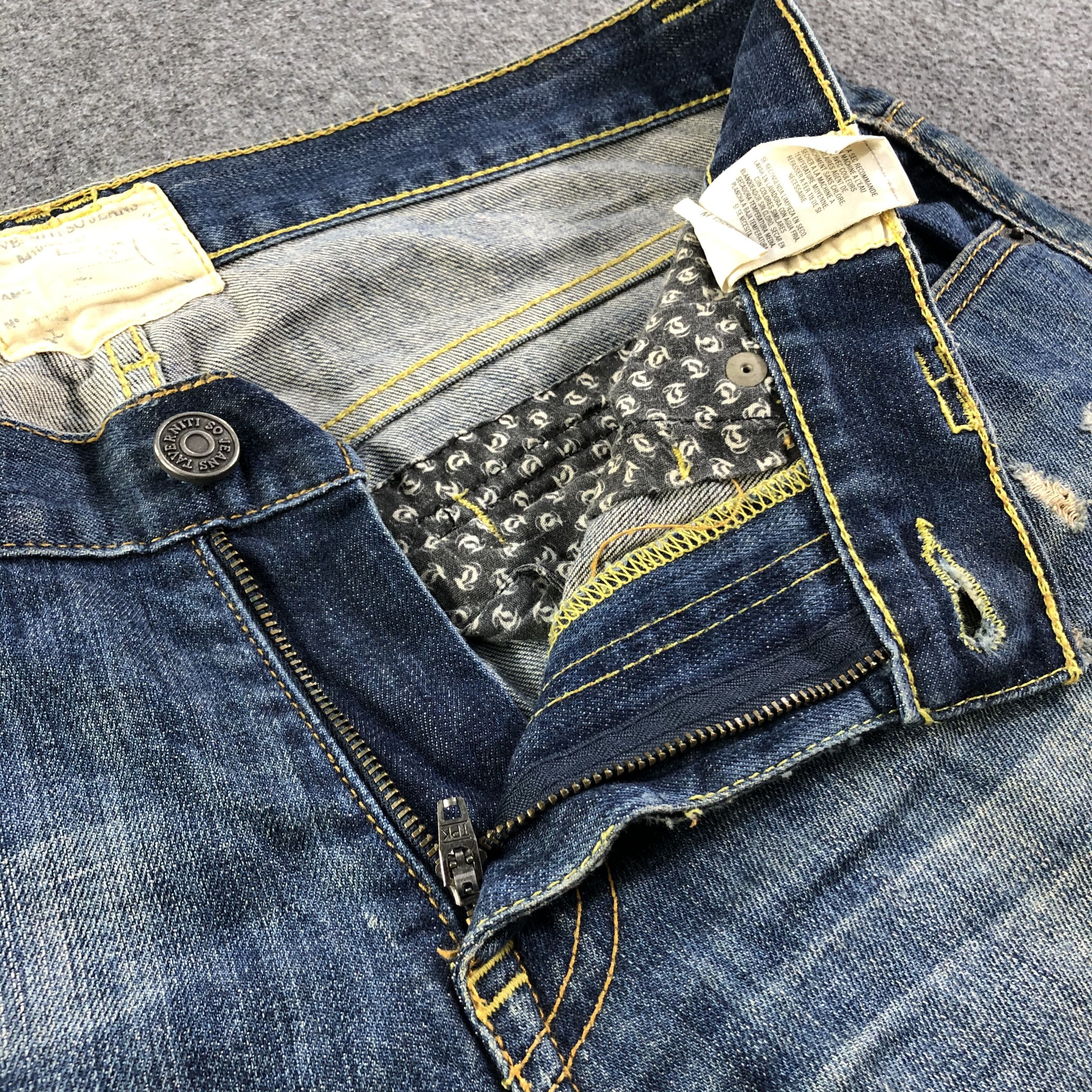 Japanese Brand × Taverniti × Vintage Taverniti Jeans Distressed Flared Denim -J2813 Size US 36 / EU 52 - 7 Thumbnail