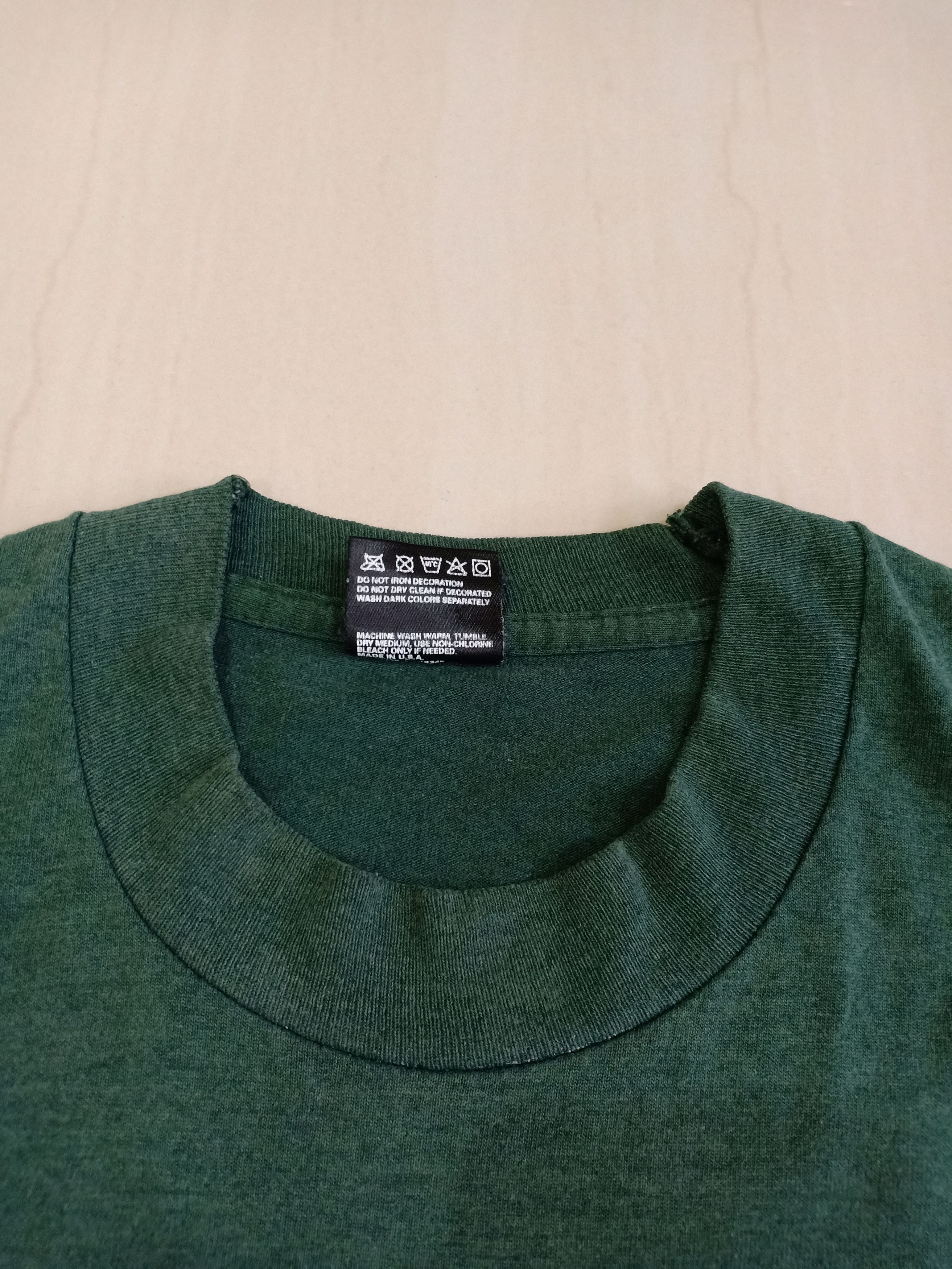 Vintage 90s Tees Rare design Simon Says
