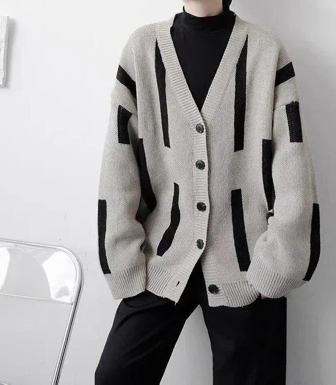 Japanese Brand New 2022 Futuristic Striped Cardigan Jumper Knitwear Size K1 Size US L / EU 52-54 / 3 - 3 Thumbnail