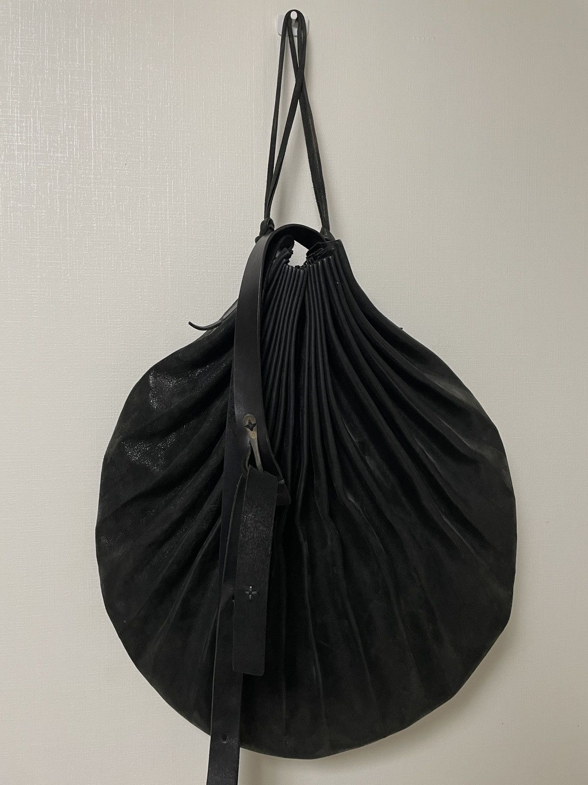 Ma+ Grail! Unique Shell bag from Ma+ Large cow Leather bag.Guidi Size ONE SIZE - 1 Thumbnail
