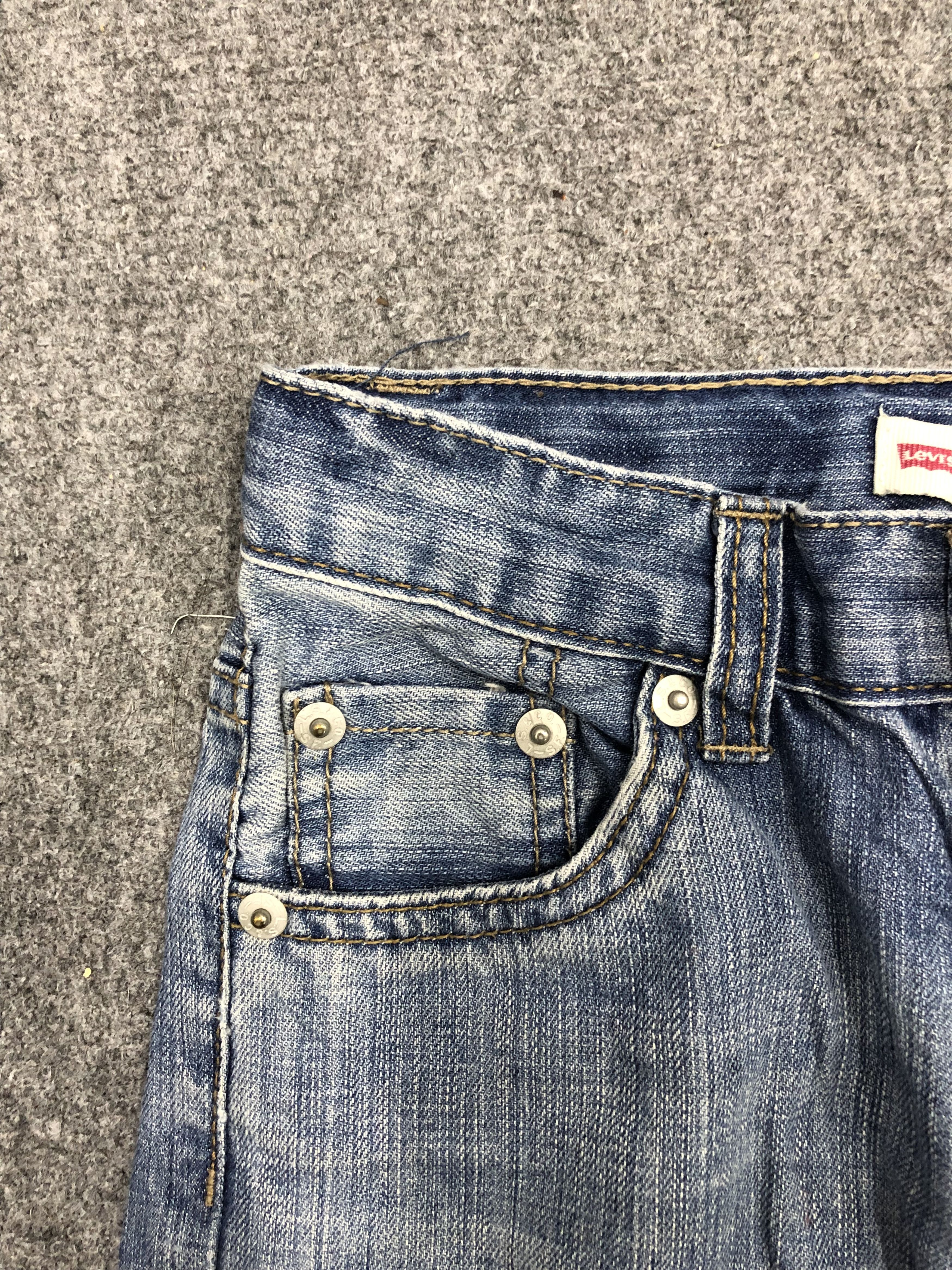 Levi's Vintage Levis 505 Sun Faded Jeans DP1227 Size US 26 / EU 42 - 9 Thumbnail