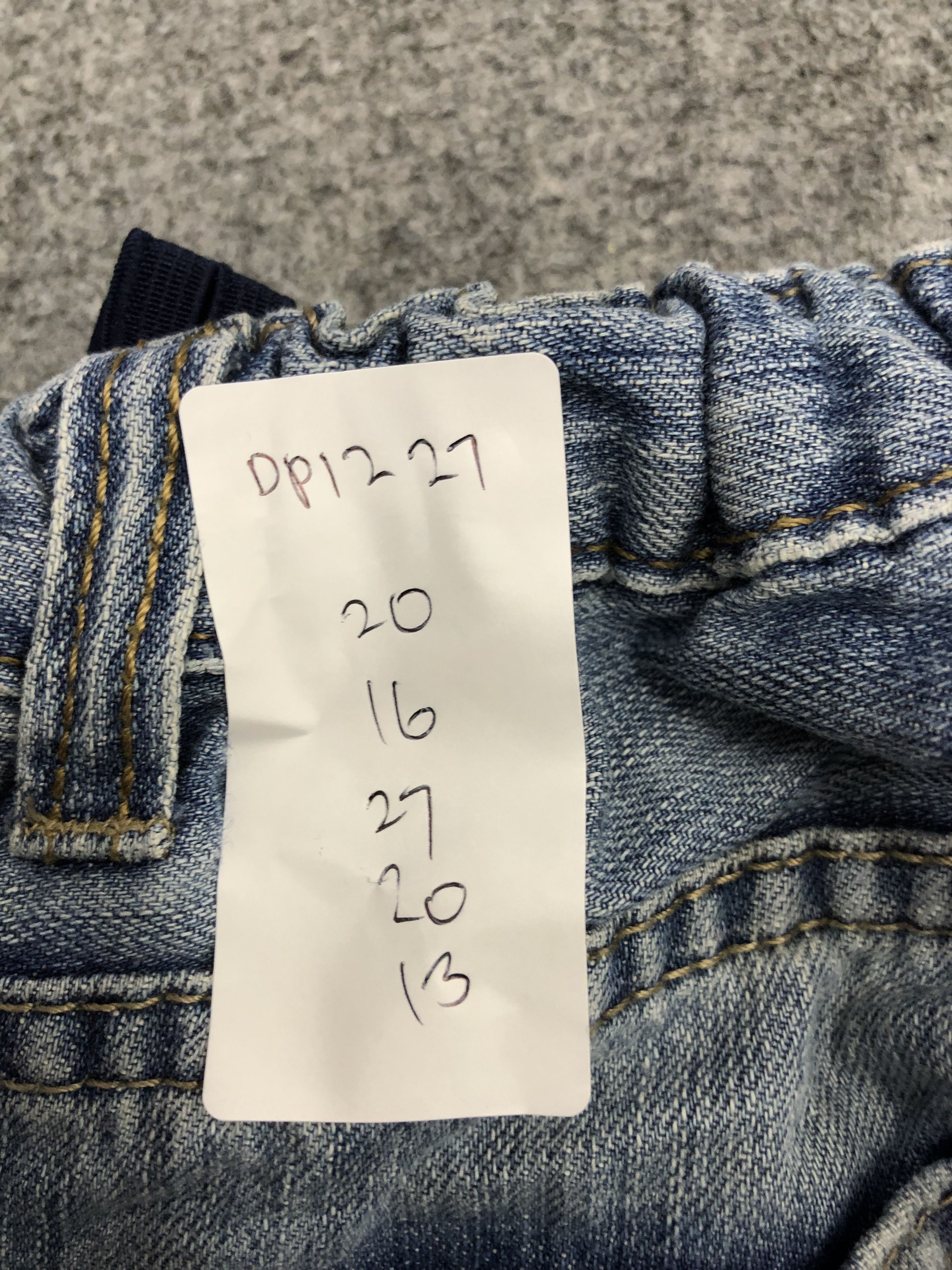 Levi's Vintage Levis 505 Sun Faded Jeans DP1227 Size US 26 / EU 42 - 13 Thumbnail