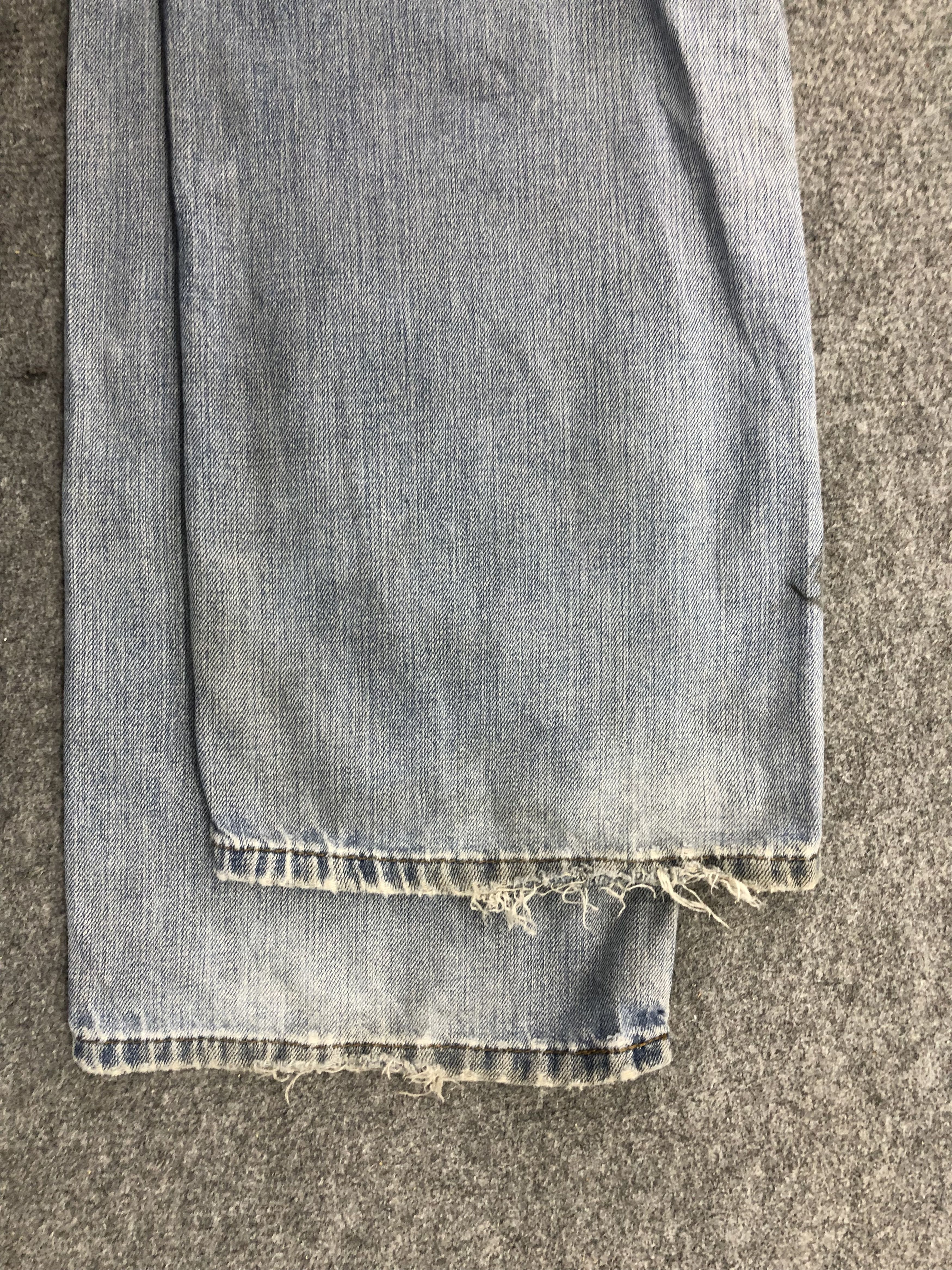 Levi's Vintage Levis 559 Light Wash Jeans DP1236 Size US 37 - 14 Thumbnail