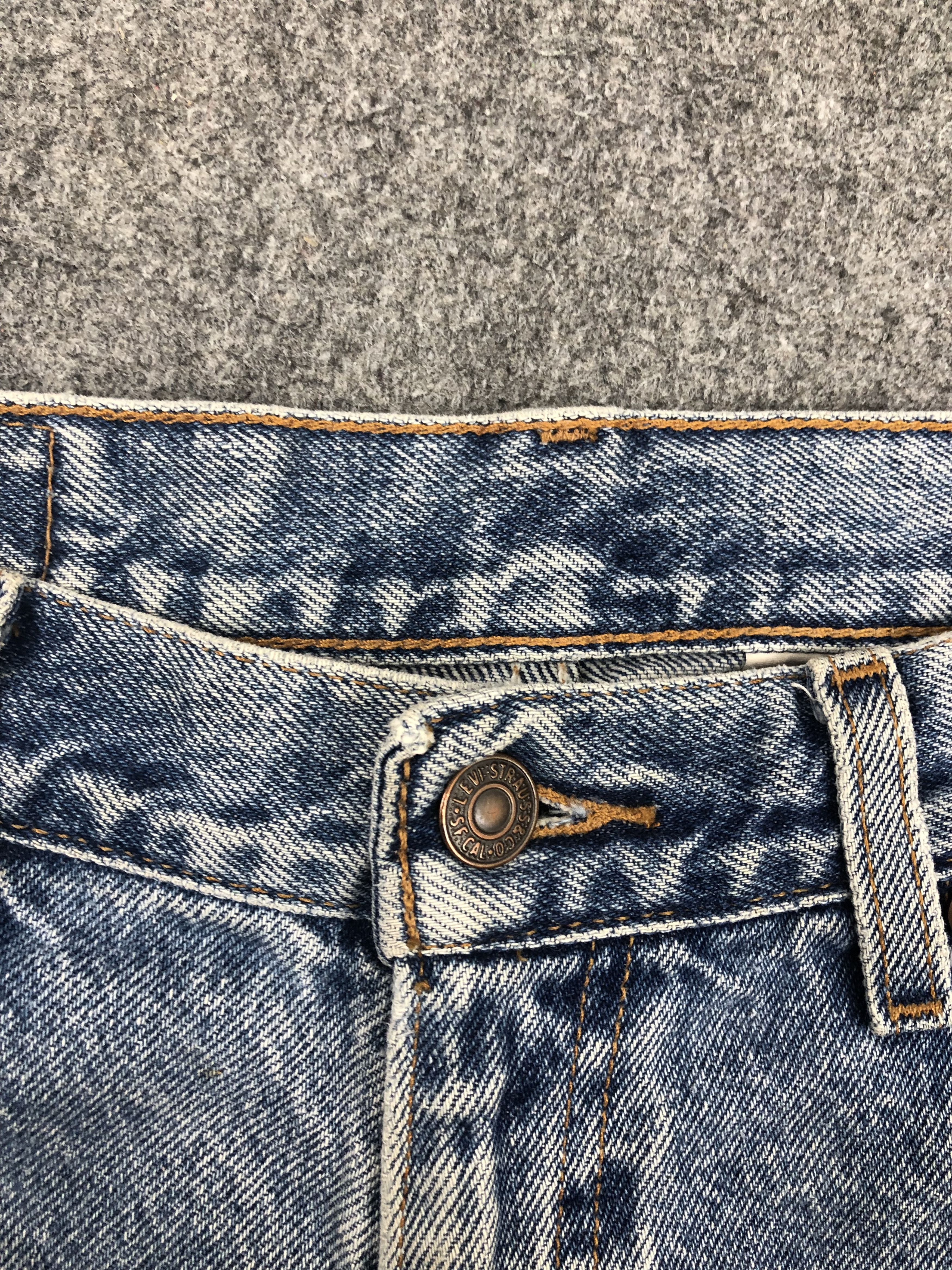 Levi's Vintage 90s Levis 545 Faded Blue Jeans DP1540 Size US 33 - 10 Thumbnail