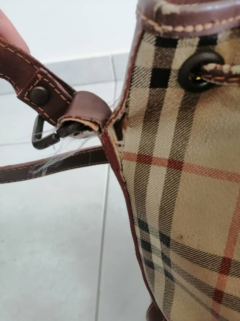 VINTAGE BURBERRYS BUCKET BAG