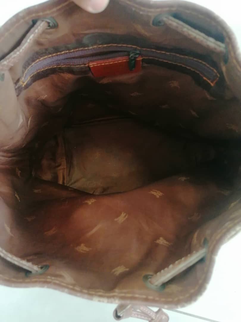 VINTAGE BURBERRYS BUCKET BAG