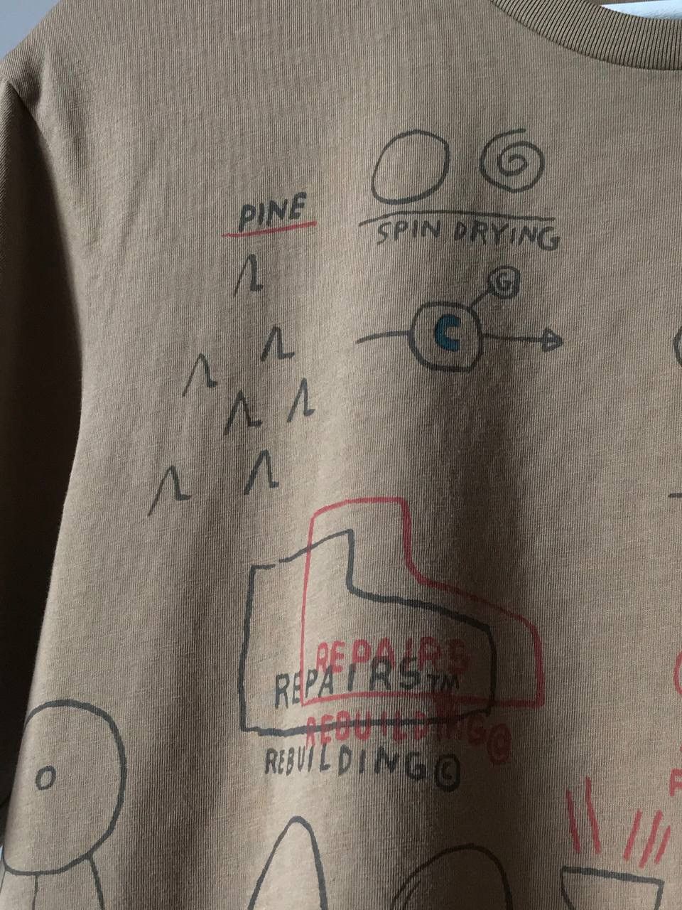 Jean-Michel Basquiat × Uniqlo Uniqlo x Jean Michael Basquiat Design T-Shirt Size US M / EU 48-50 / 2 - 5 Thumbnail