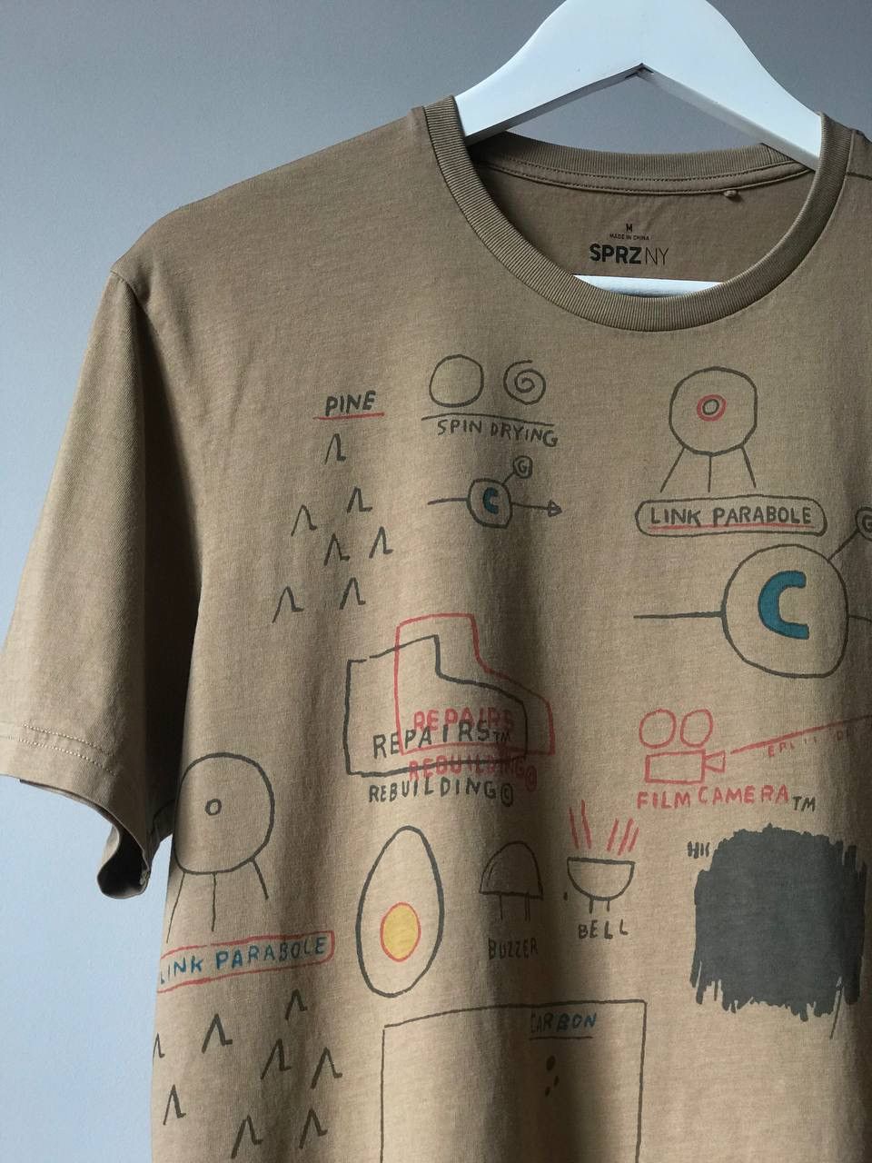 Jean-Michel Basquiat × Uniqlo Uniqlo x Jean Michael Basquiat Design T-Shirt Size US M / EU 48-50 / 2 - 2 Thumbnail