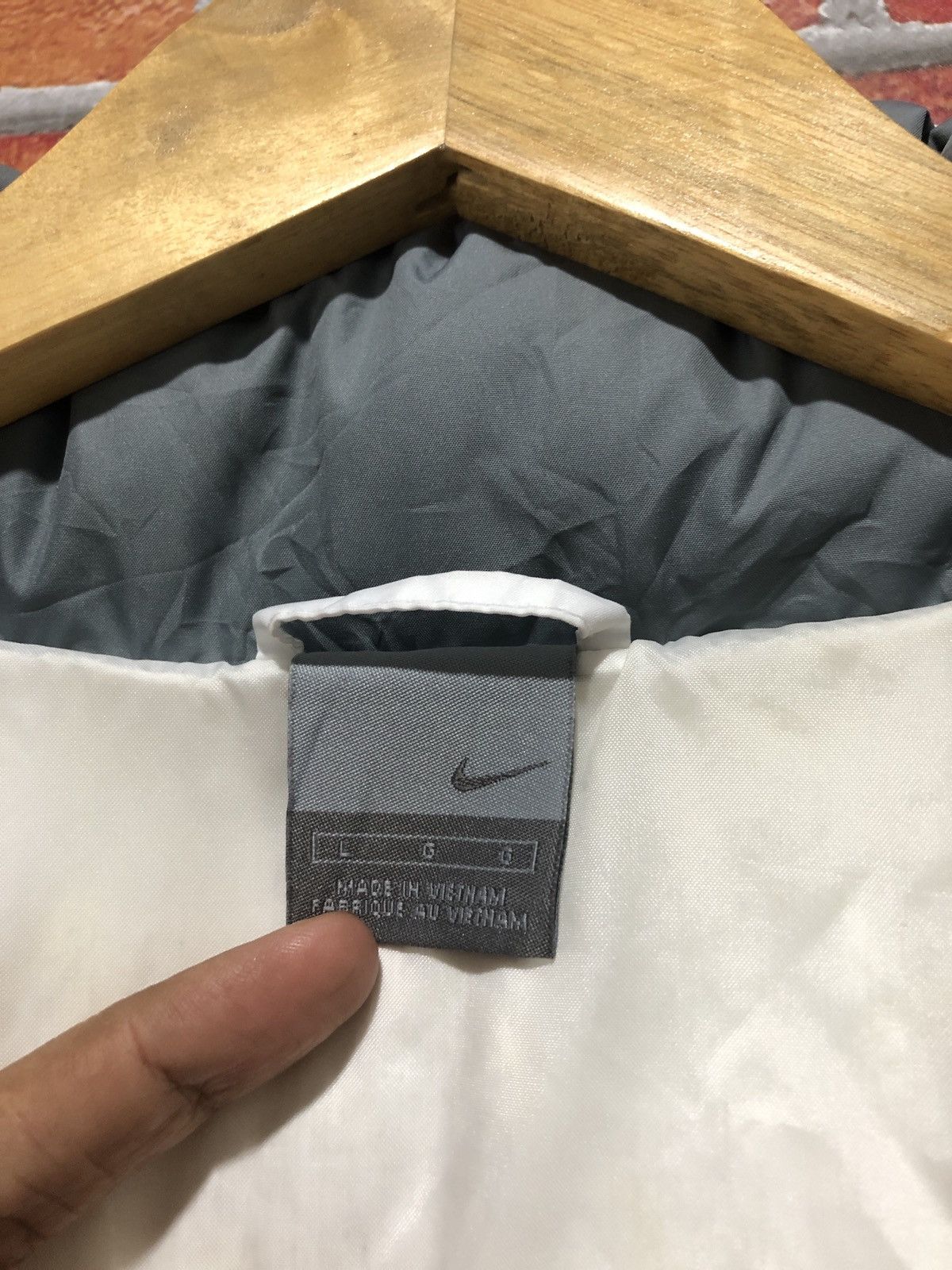 Nike Nike Puffer Down White Jacket Size US L / EU 52-54 / 3 - 7 Thumbnail
