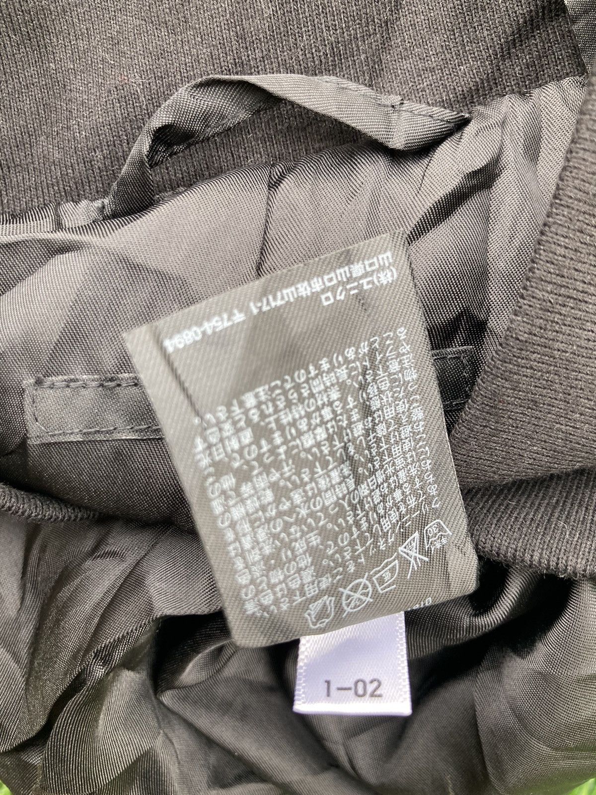 Uniqlo UNIQLO BOMBER JACKET Size US L / EU 52-54 / 3 - 6 Thumbnail
