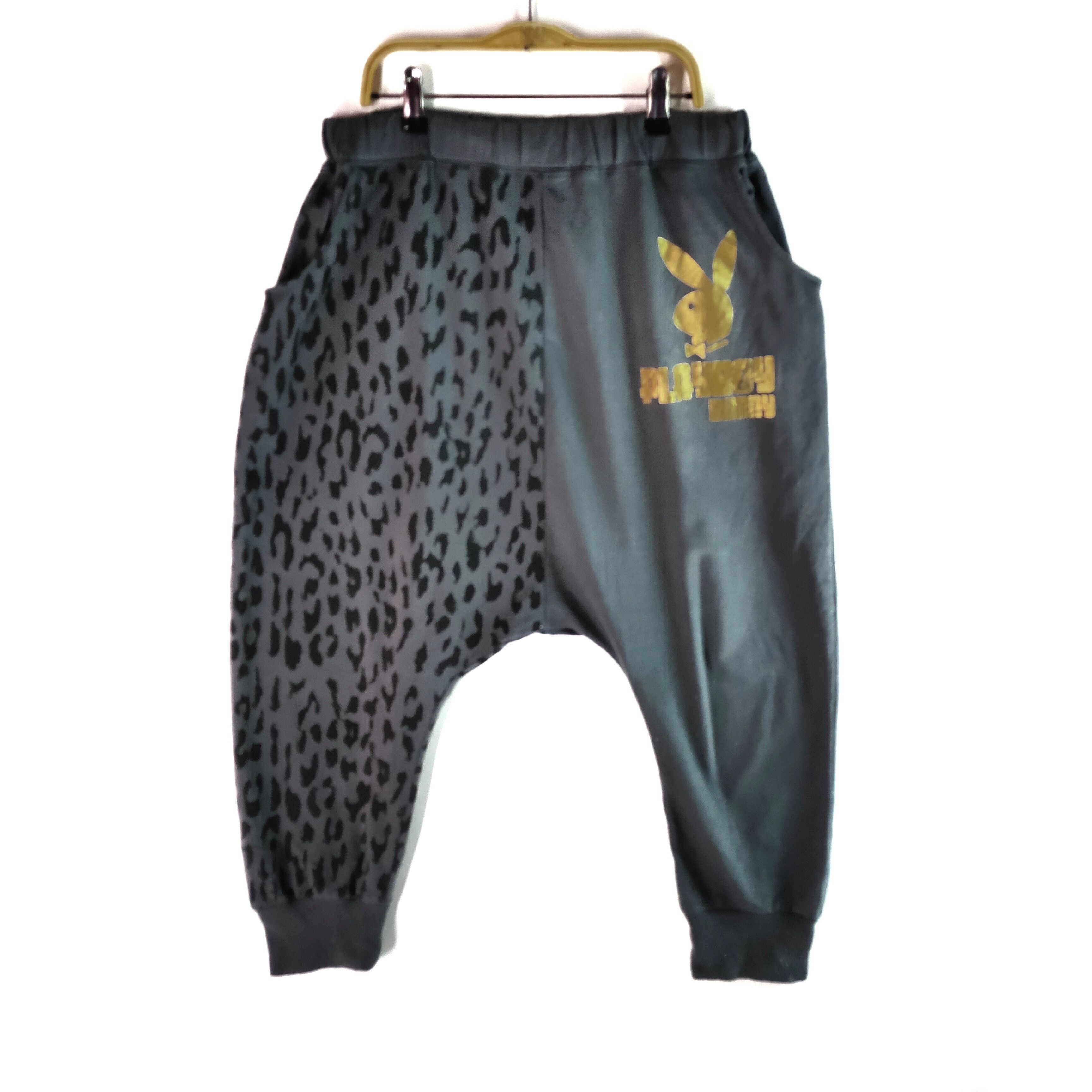 Playboy PLAYBOY Golden Bunny Logo Cheetah Pattern Quarter Pant Size US 34 / EU 50 - 1 Thumbnail