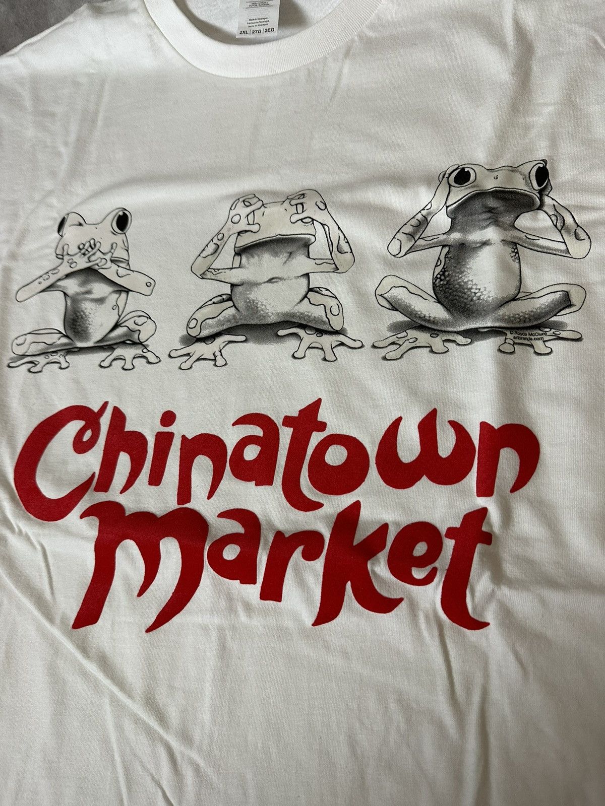 Market Market (CTM) UV activated frogs tee XXL DS Size US XXL / EU 58 / 5 - 1 Thumbnail