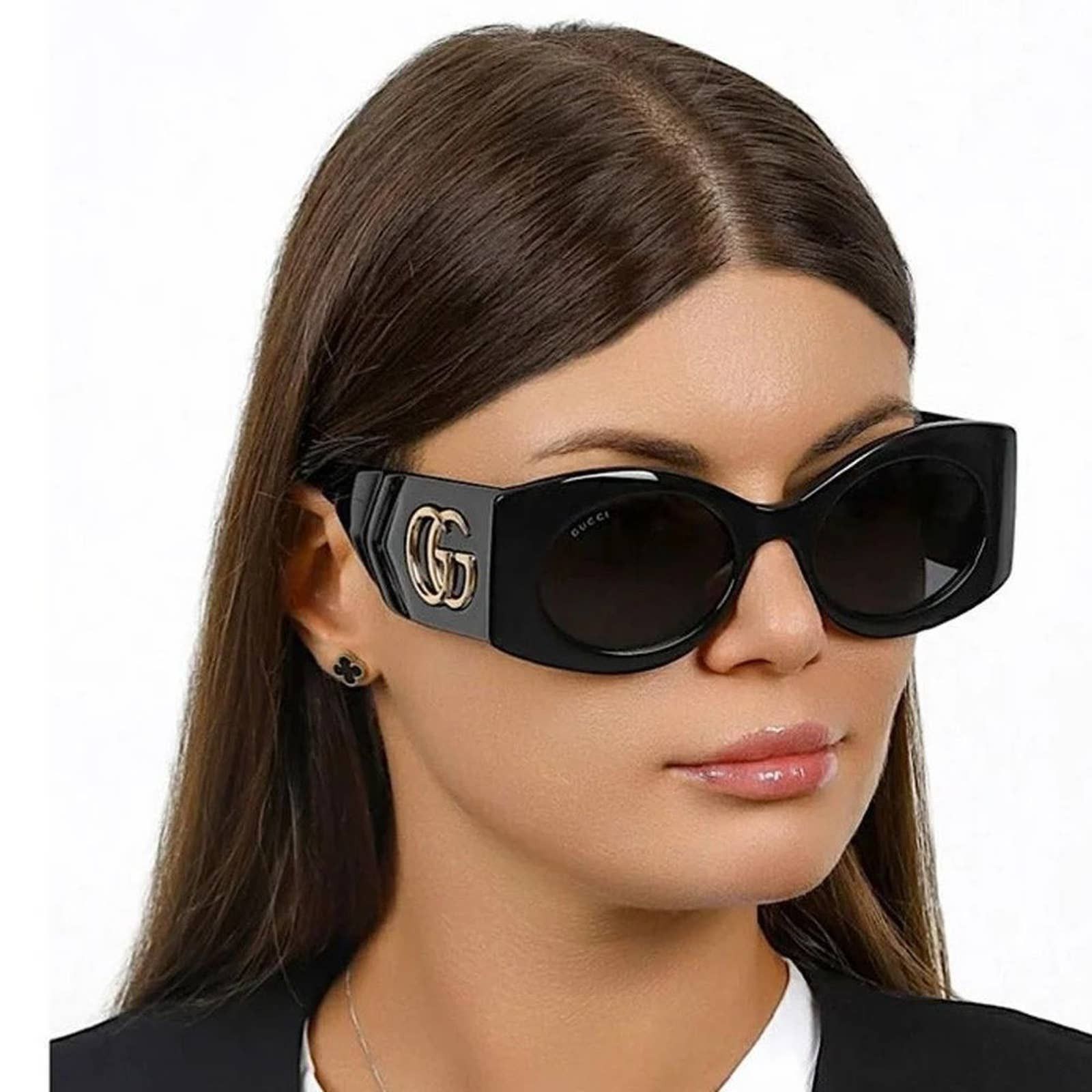 GG0810S 001 Black Women