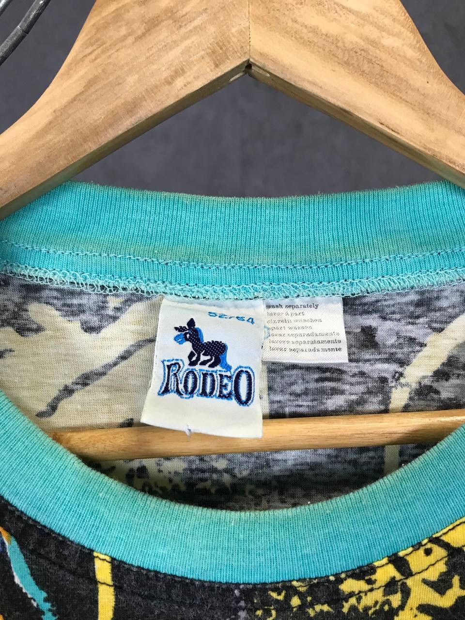 Other Rodeo Bike crazy vintage overprinted tee Size US L / EU 52-54 / 3 - 4 Thumbnail