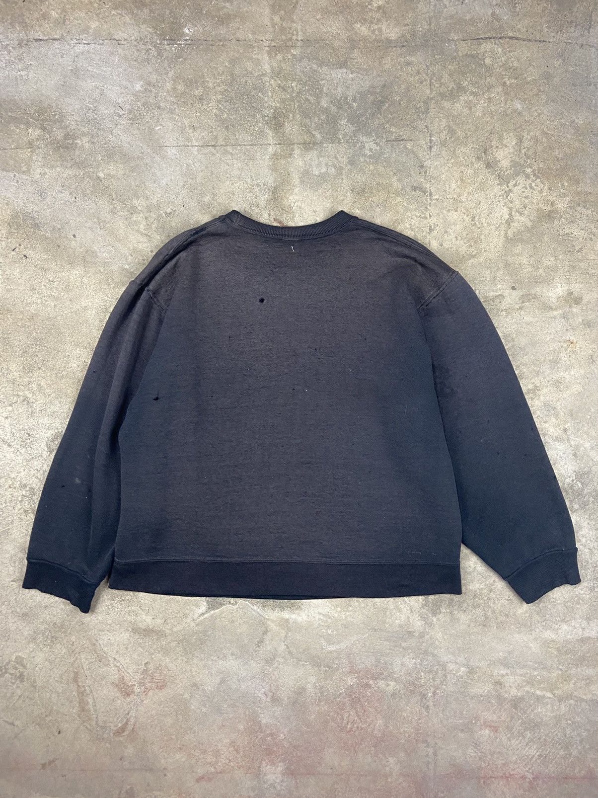 Insane!! Vintage faded perfectly Russell blank black crew