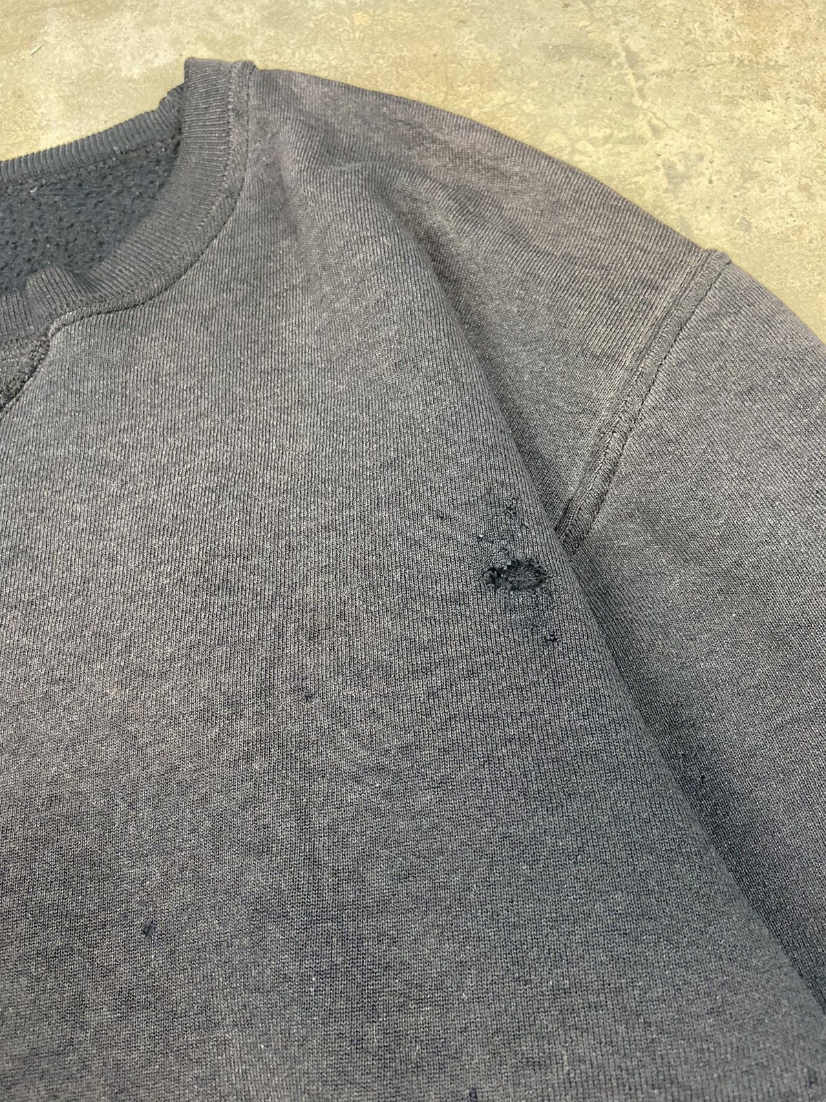 Insane!! Vintage faded perfectly Russell blank black crew