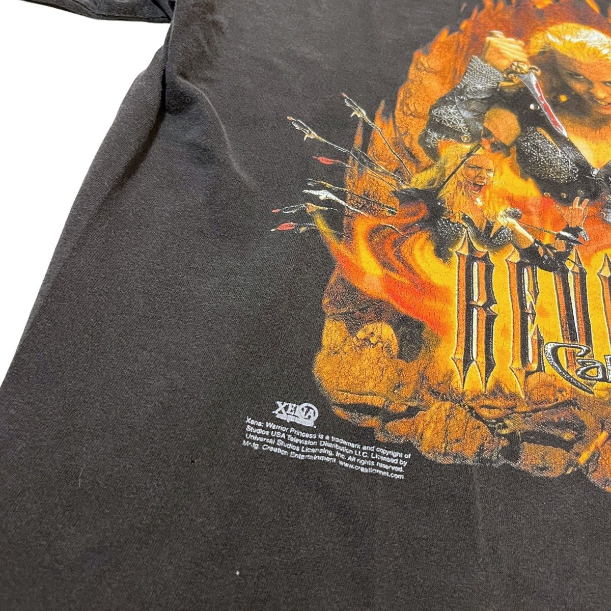 Vintage 90s Xena Warrior Princess Callisto Tee Size US L / EU 52-54 / 3 - 3 Thumbnail