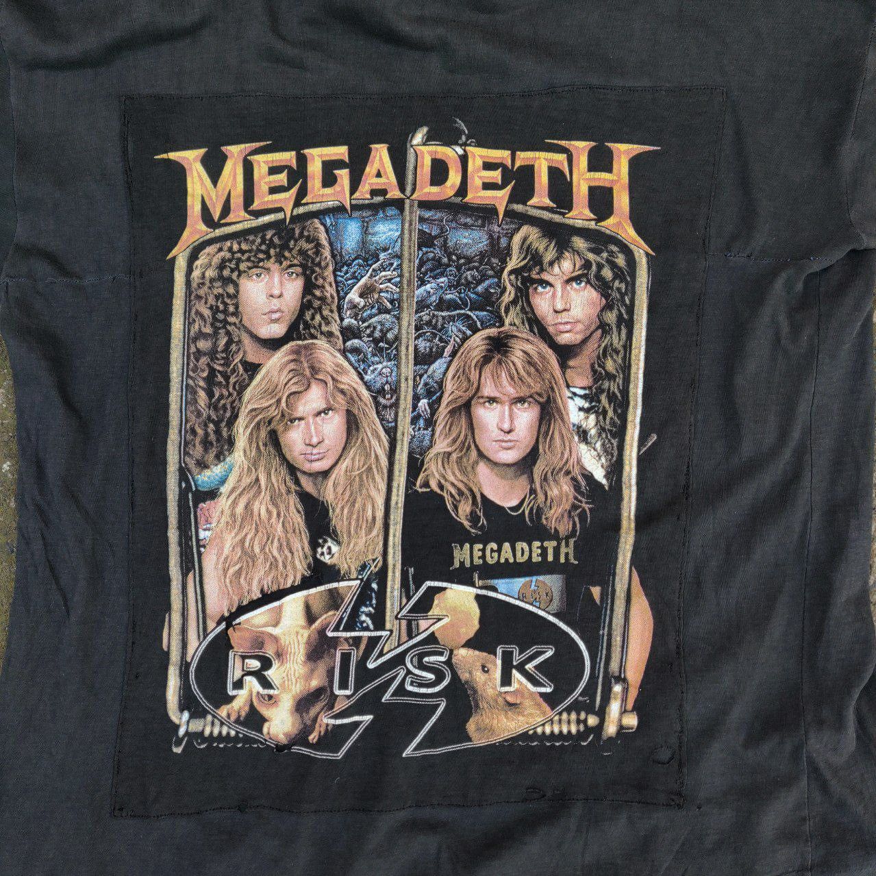 Band Tees RARE Trashed Megadeth Master of Death 90's Risk Promo Band T Size US L / EU 52-54 / 3 - 5 Thumbnail