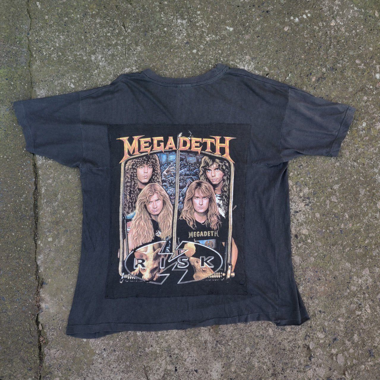 Band Tees RARE Trashed Megadeth Master of Death 90's Risk Promo Band T Size US L / EU 52-54 / 3 - 4 Thumbnail