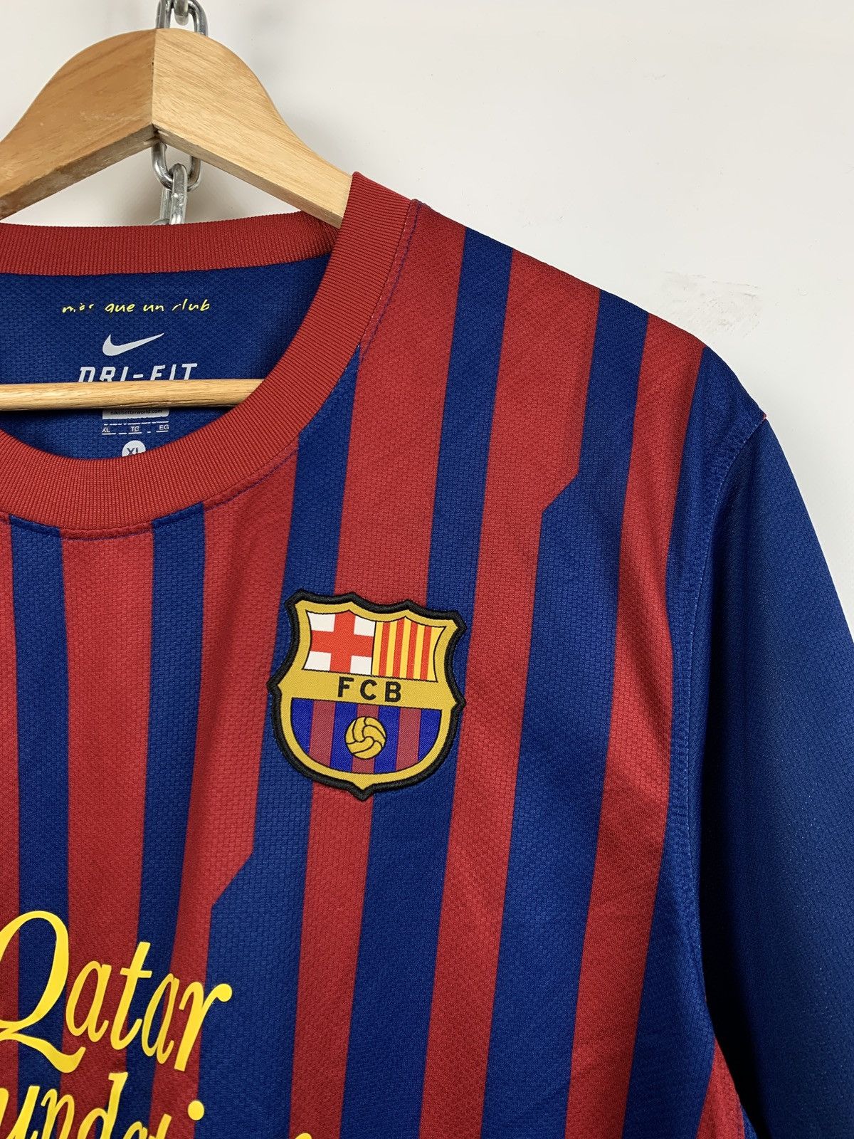 Nike 2011-2012 Nike FC Barcelona Home Soccer Jersey Size US XL / EU 56 / 4 - 5 Thumbnail