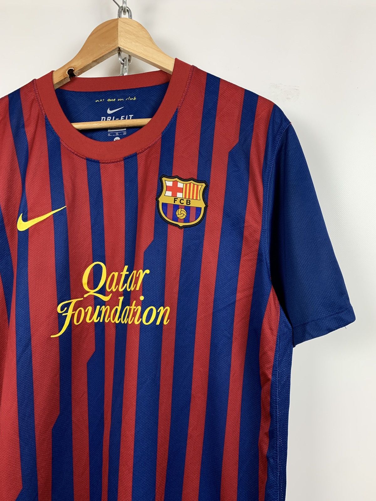 Nike 2011-2012 Nike FC Barcelona Home Soccer Jersey Size US XL / EU 56 / 4 - 4 Thumbnail