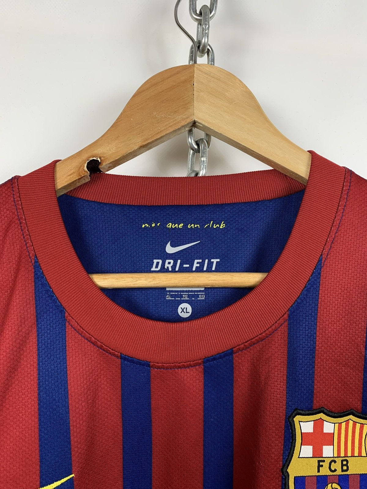 Nike 2011-2012 Nike FC Barcelona Home Soccer Jersey Size US XL / EU 56 / 4 - 15 Thumbnail