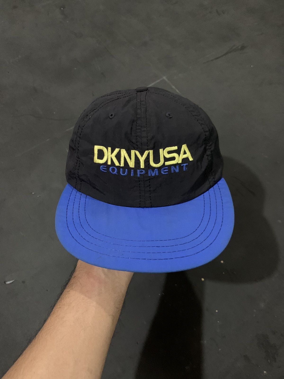 DKNY × Equipment × Vintage Vintage dkny equipment hats Size ONE SIZE - 1 Thumbnail